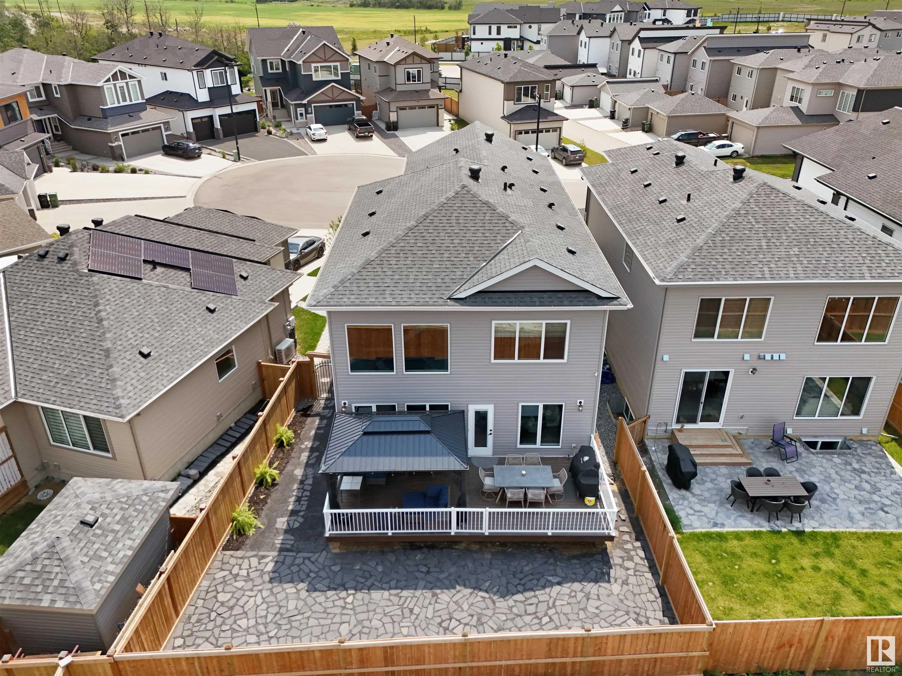 12 CALEDONIA Court