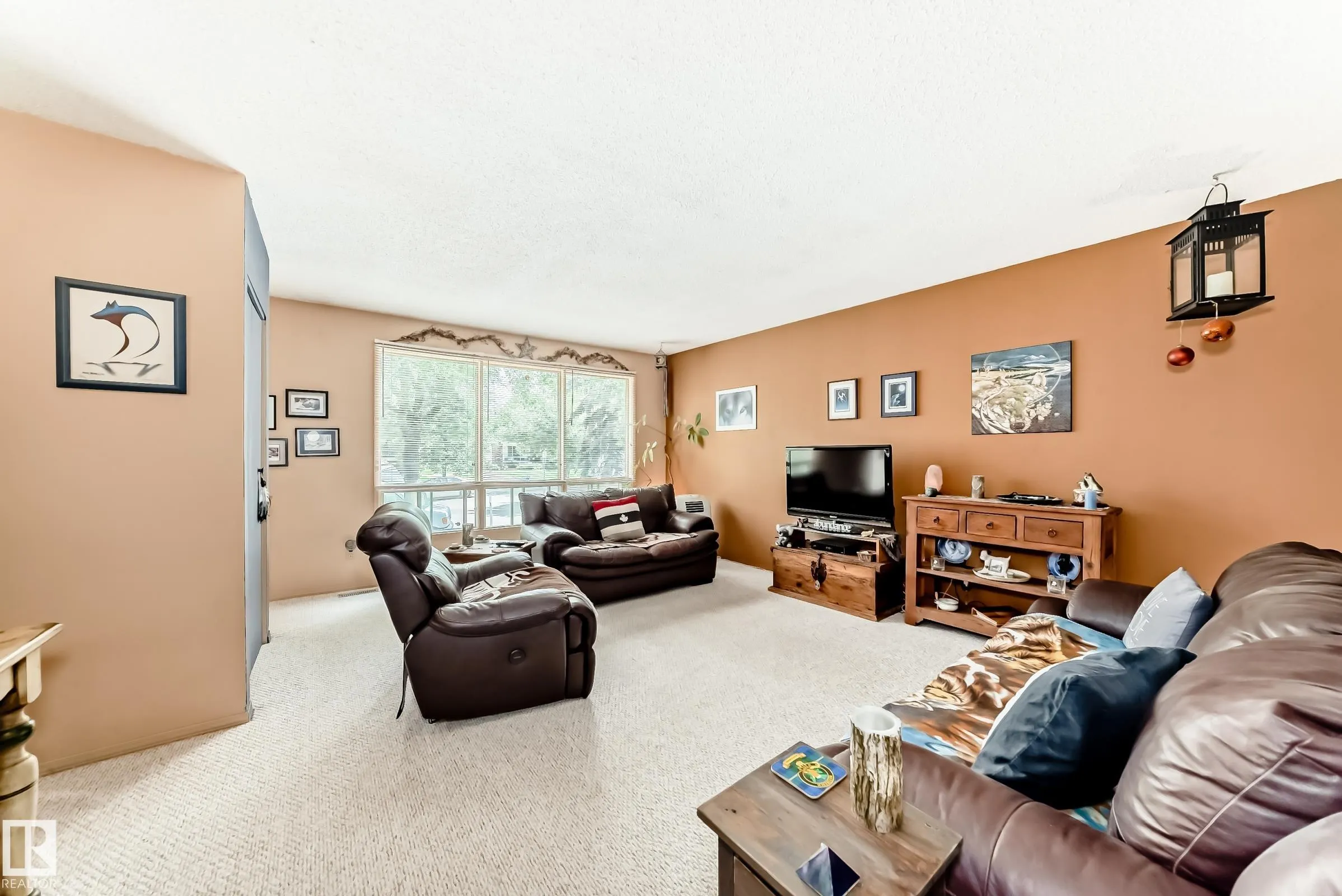 4 FRANKLIN Place