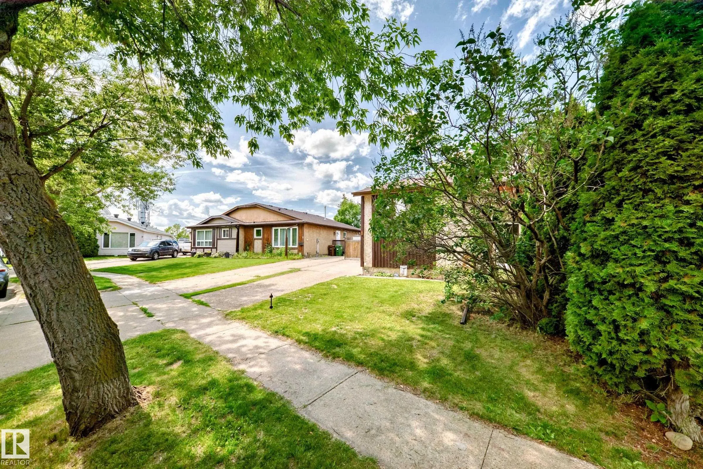 4 FRANKLIN Place