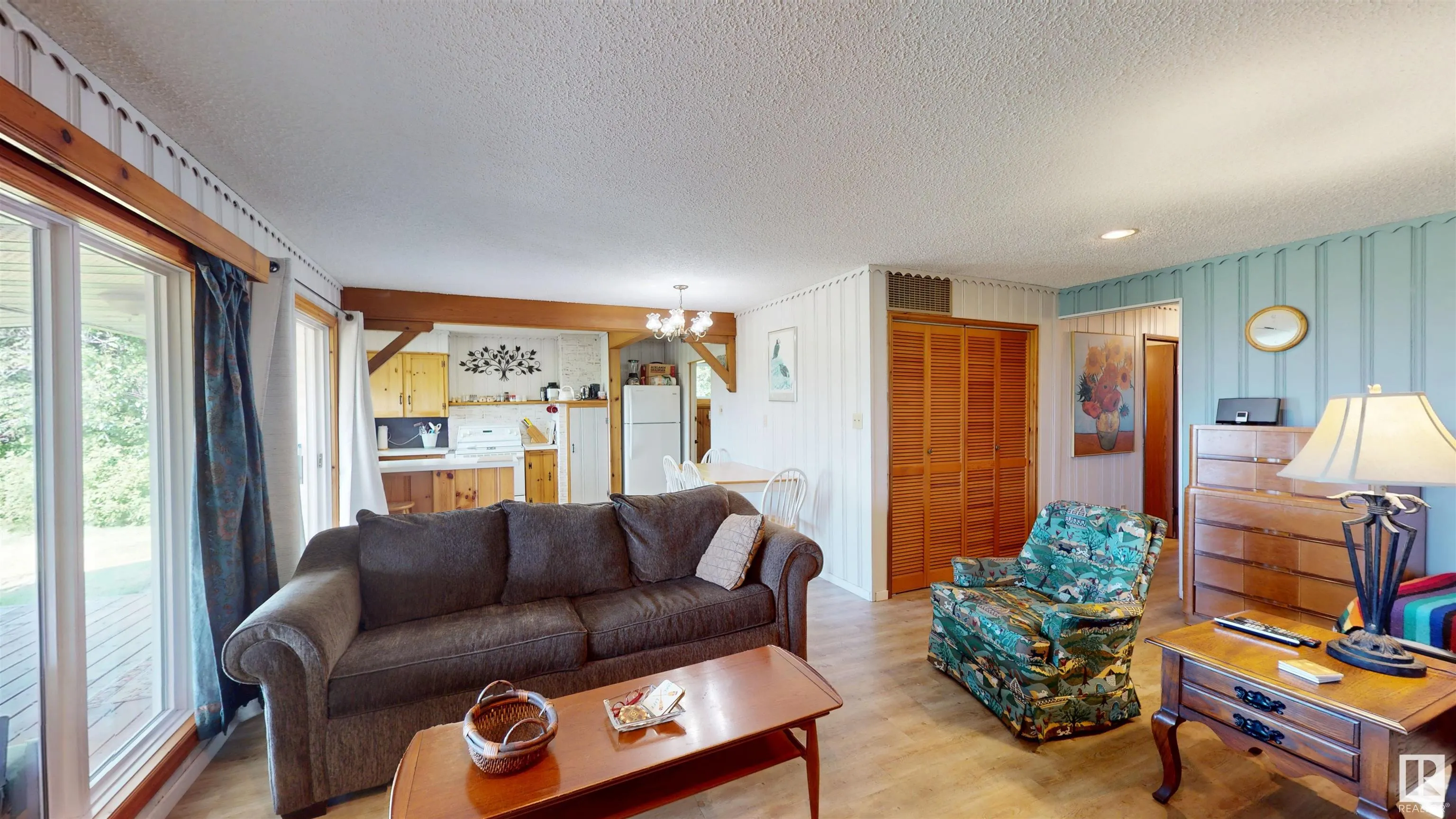 12 53026 RGE ROAD 43