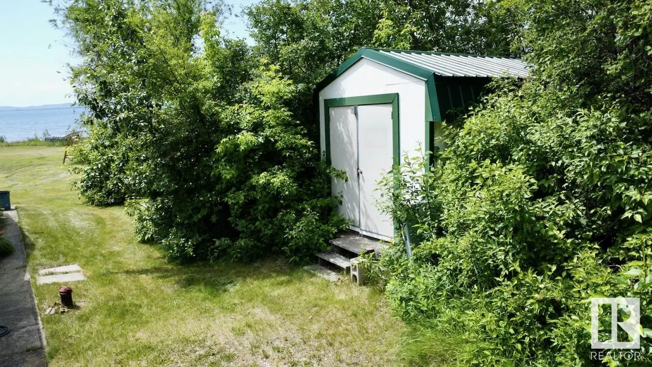 12 53026 RGE ROAD 43