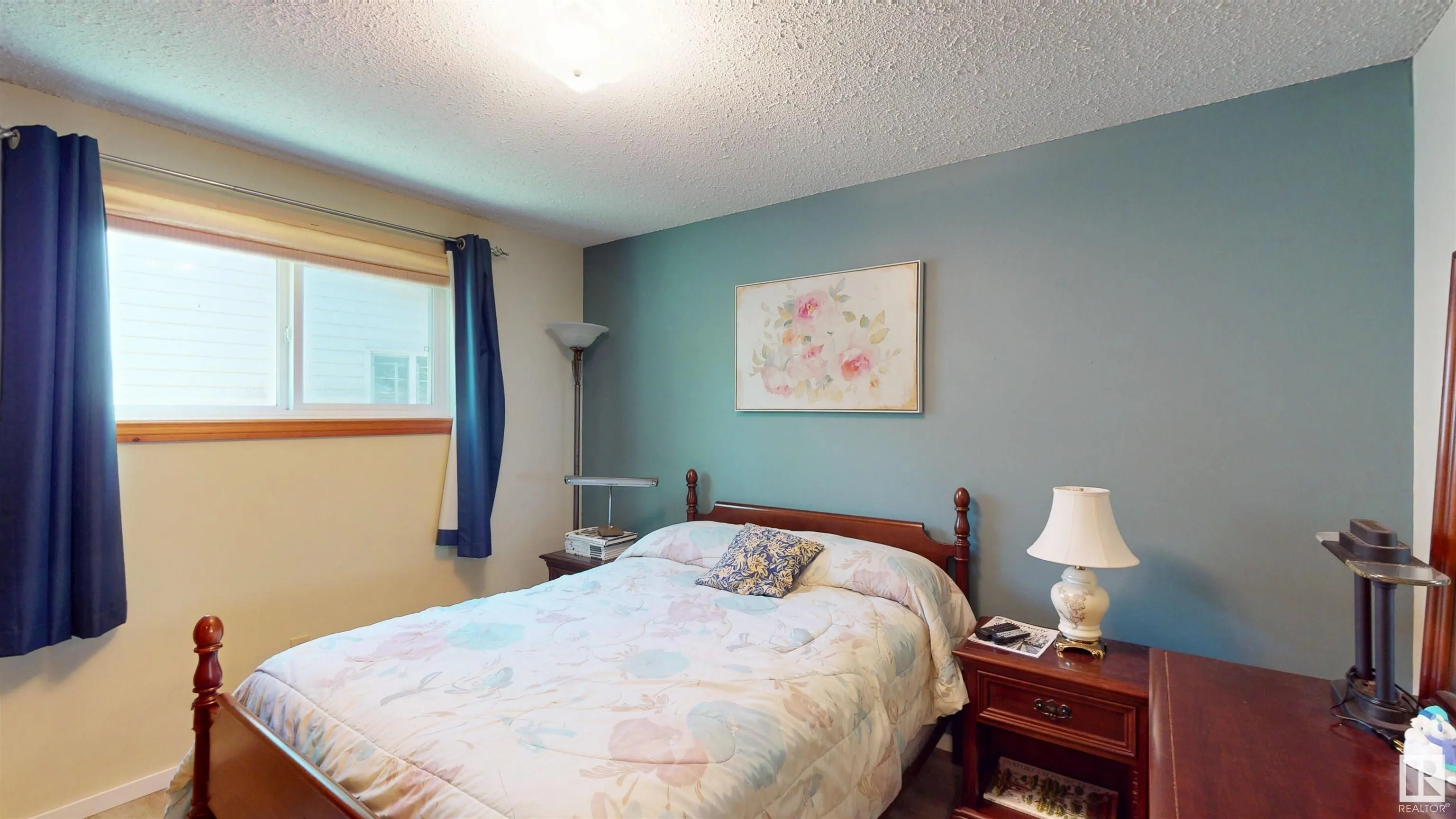 12 53026 RGE ROAD 43