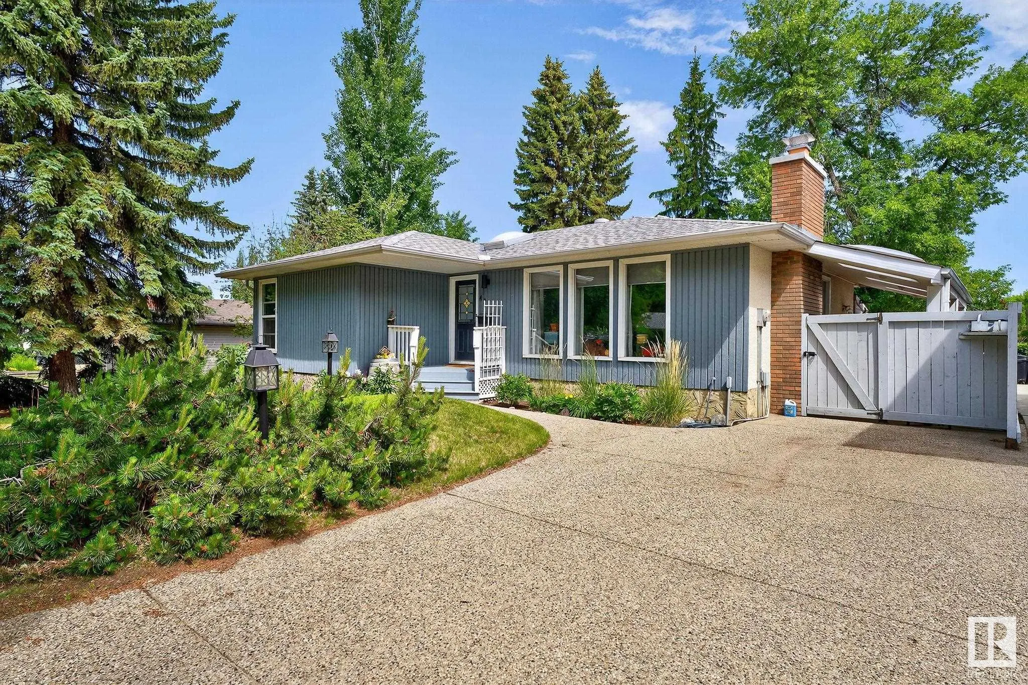 42 GREENBRIER Crescent