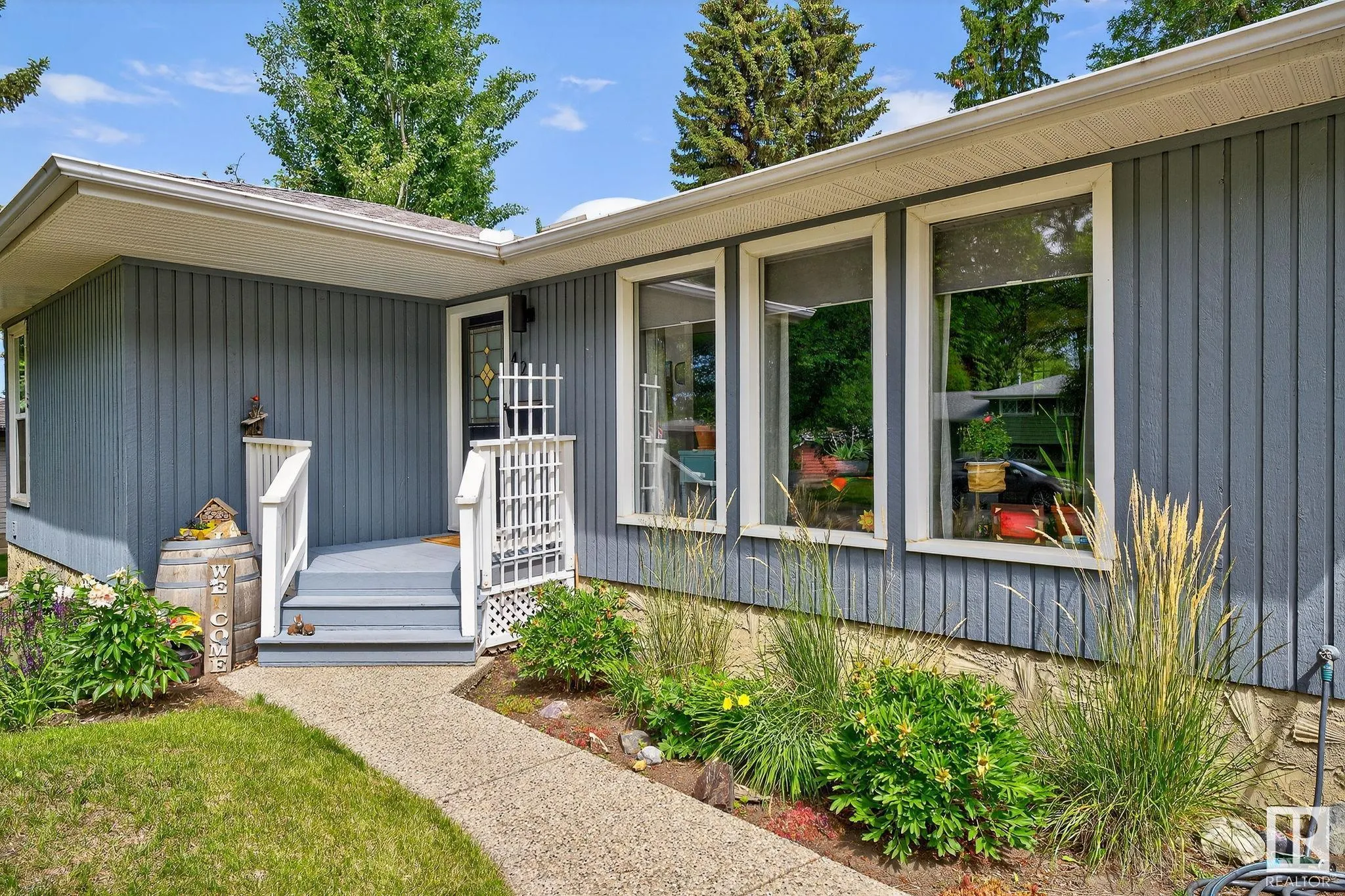 42 GREENBRIER Crescent