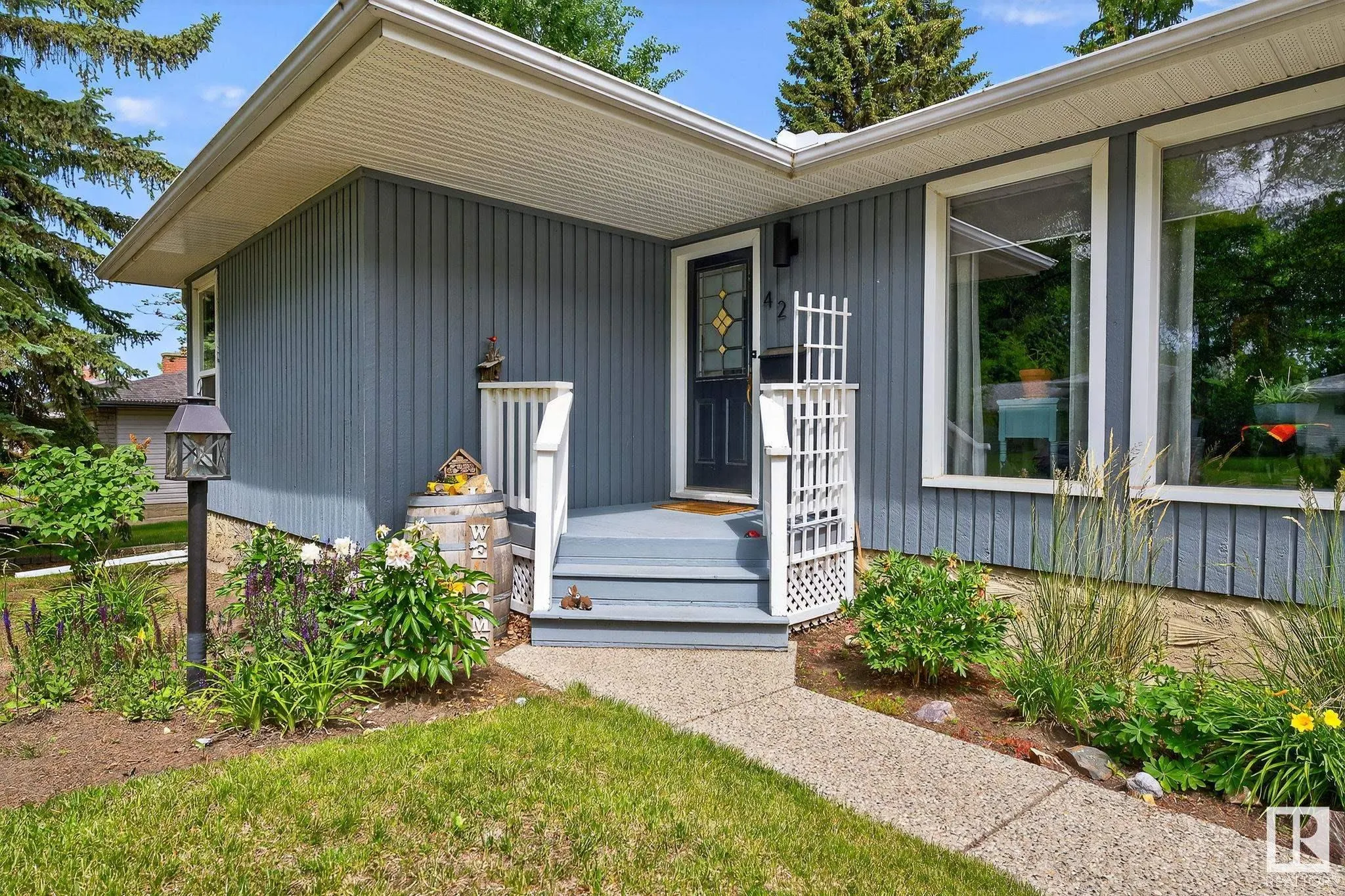 42 GREENBRIER Crescent
