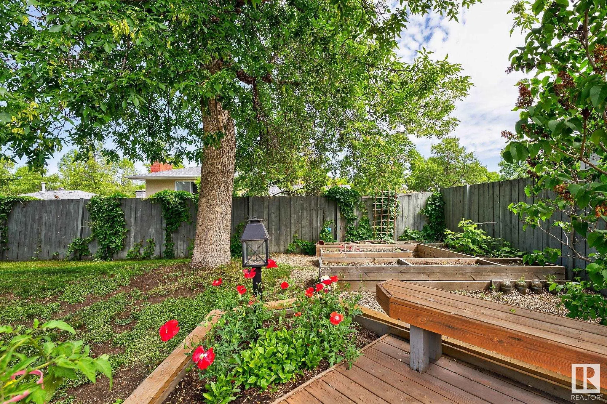 42 GREENBRIER Crescent