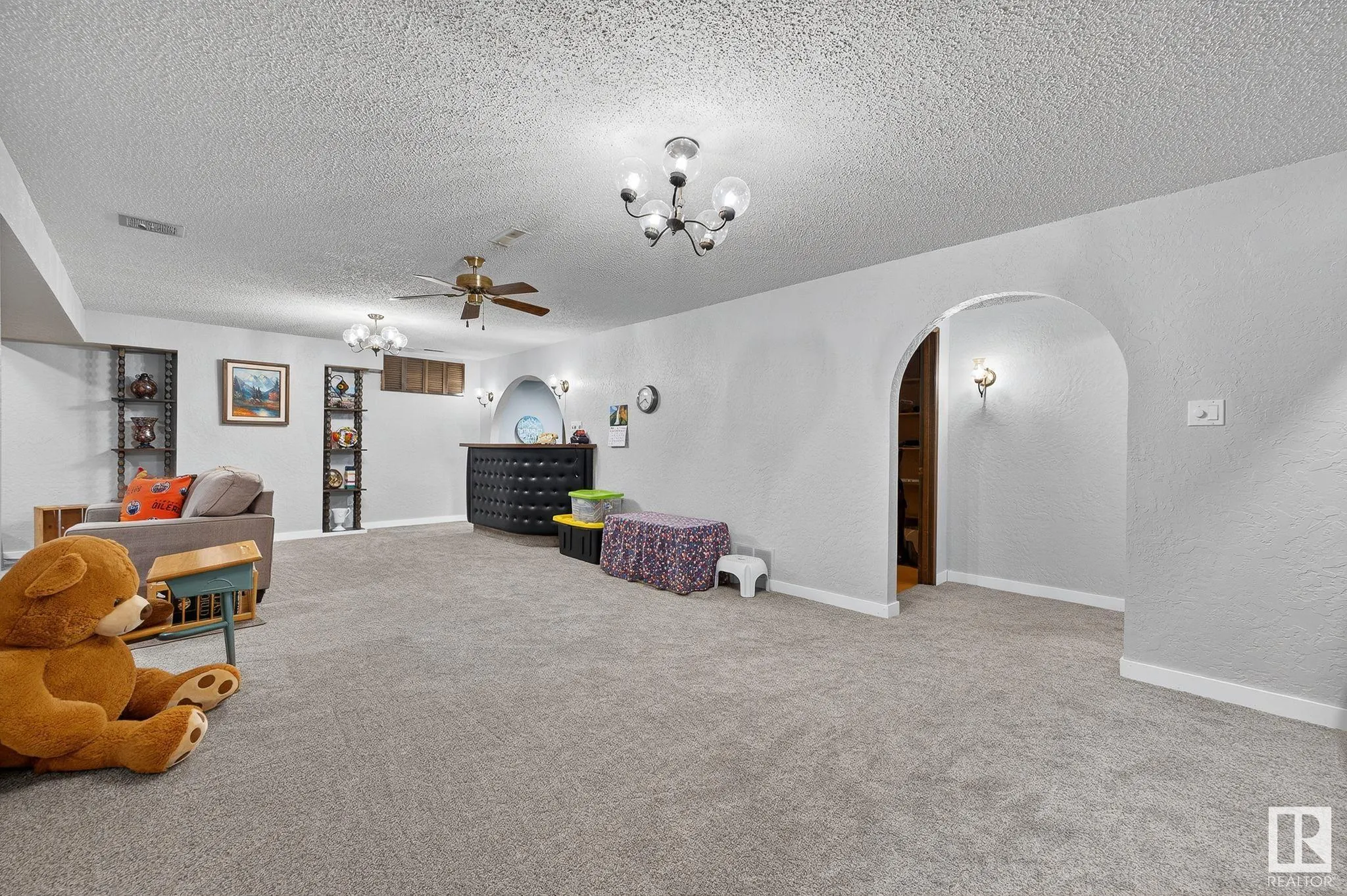 42 GREENBRIER Crescent