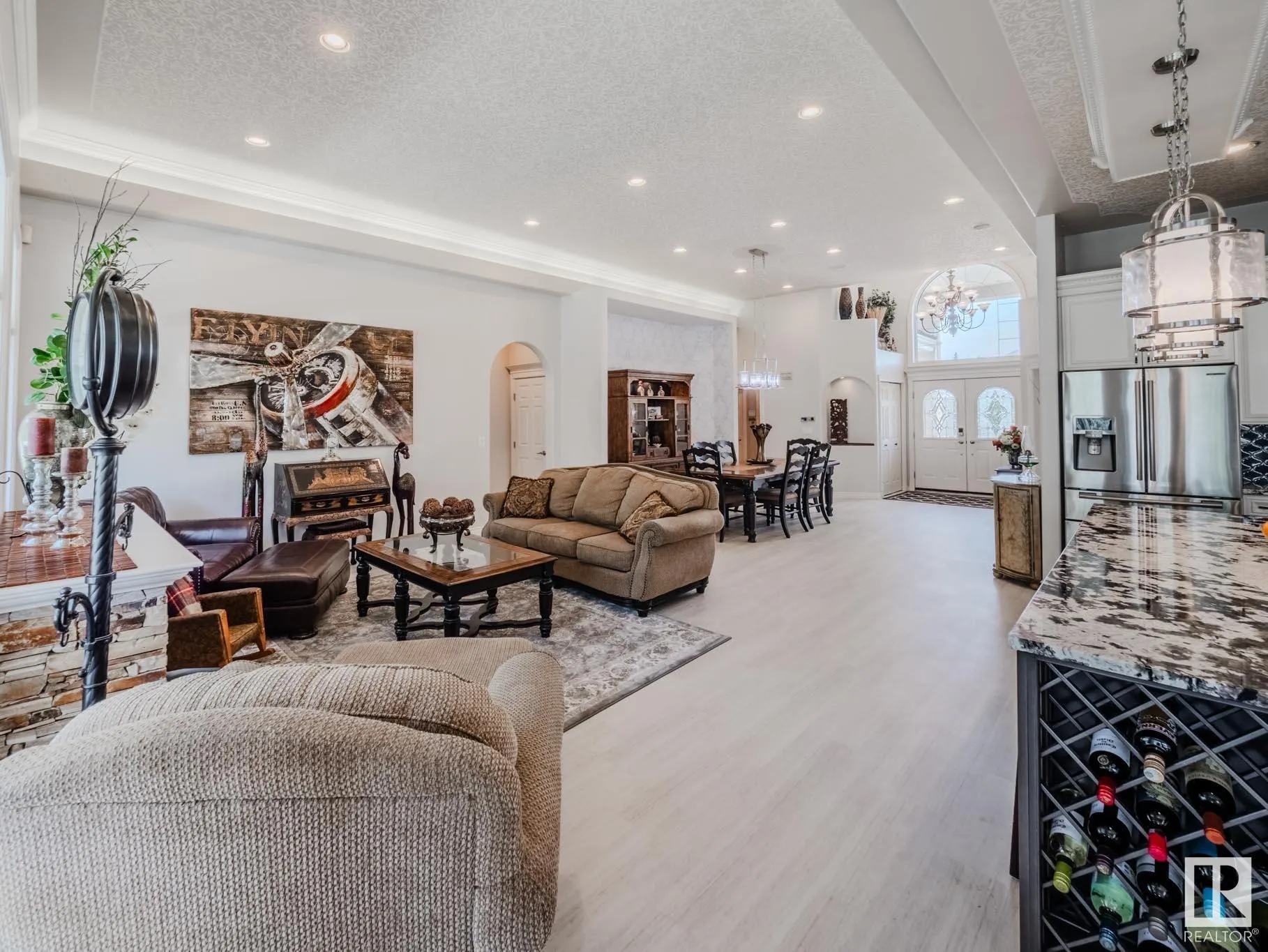 301 ESTATE Drive