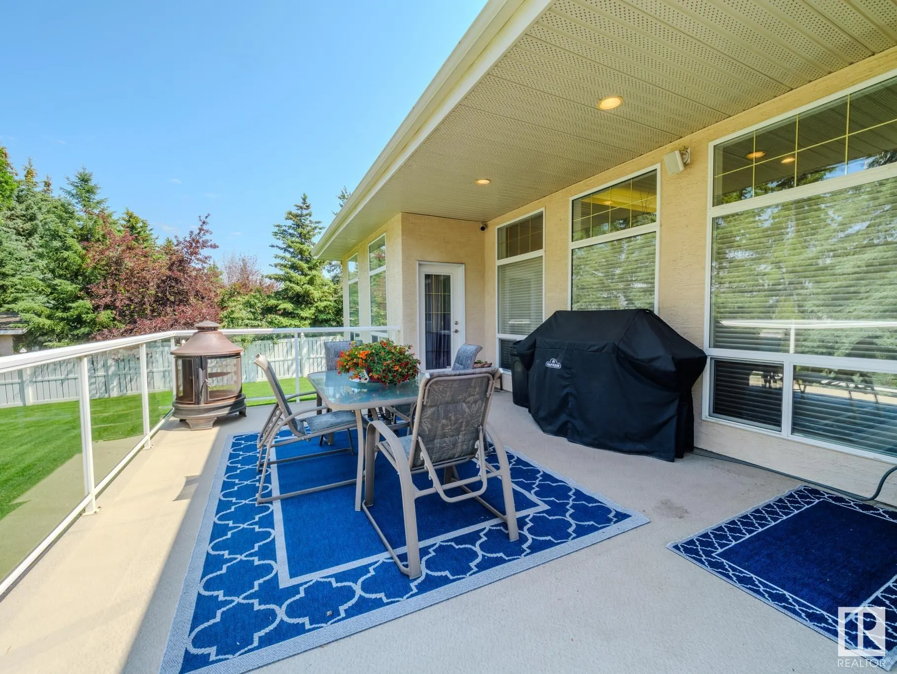 301 ESTATE Drive
