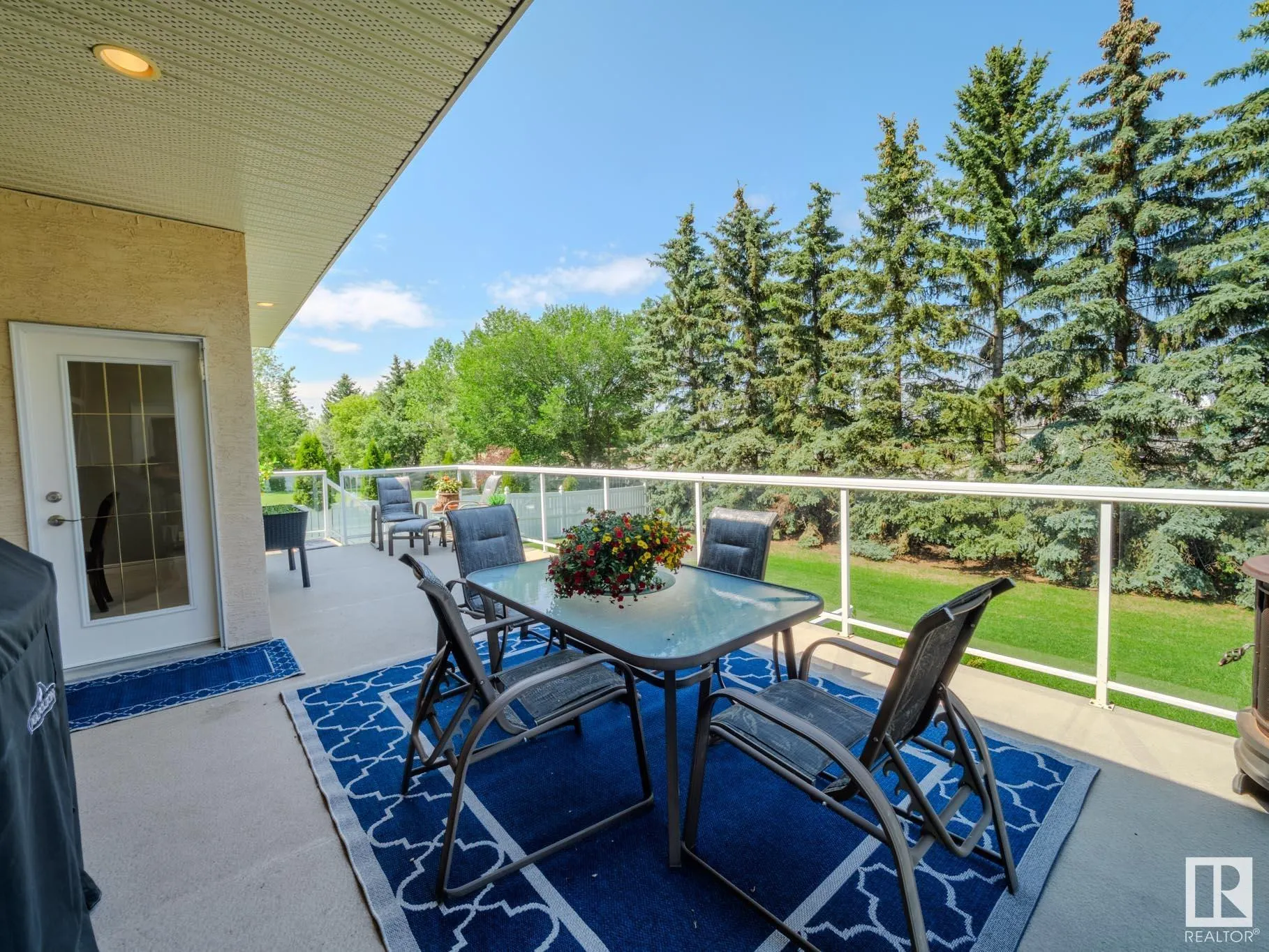 301 ESTATE Drive