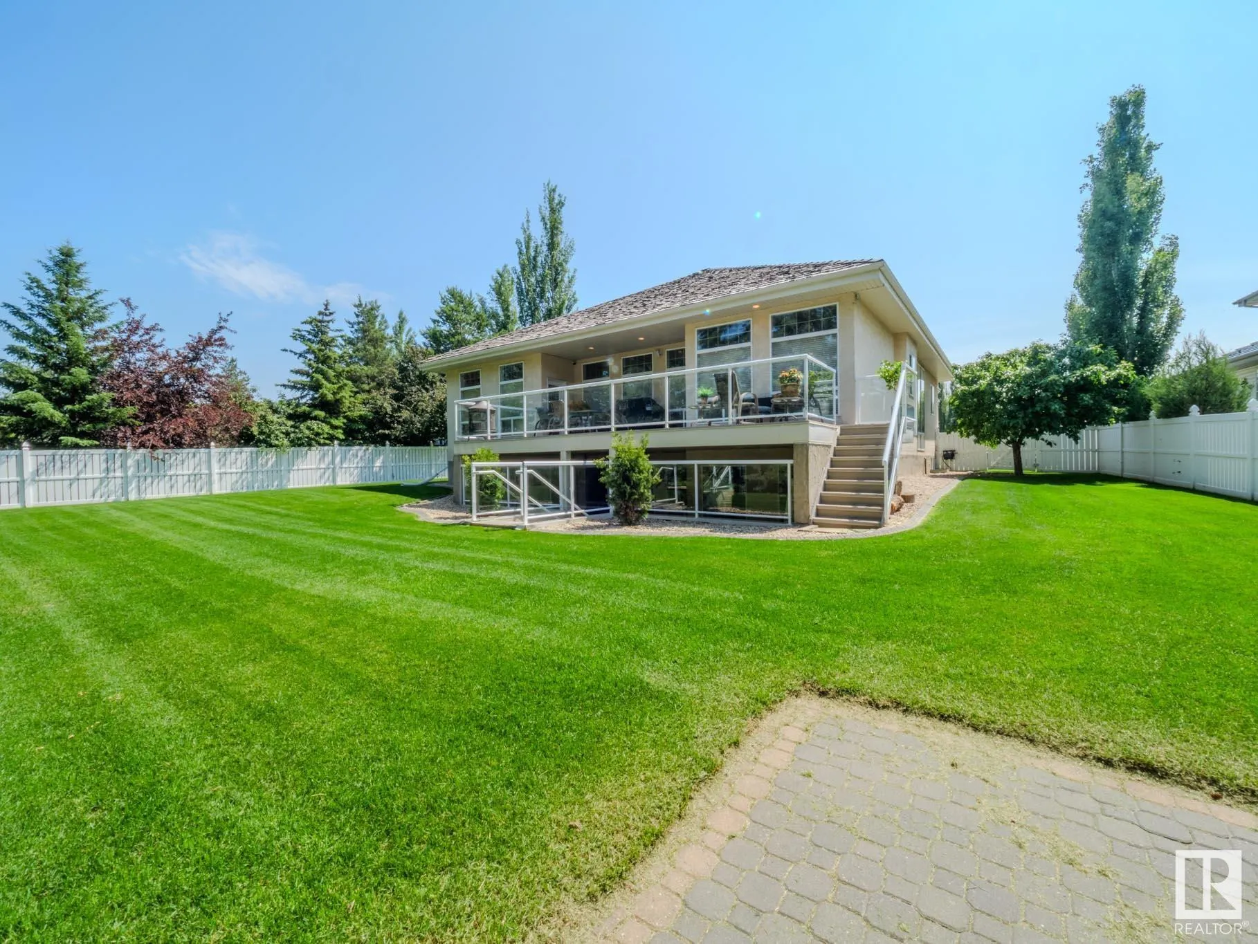 301 ESTATE Drive