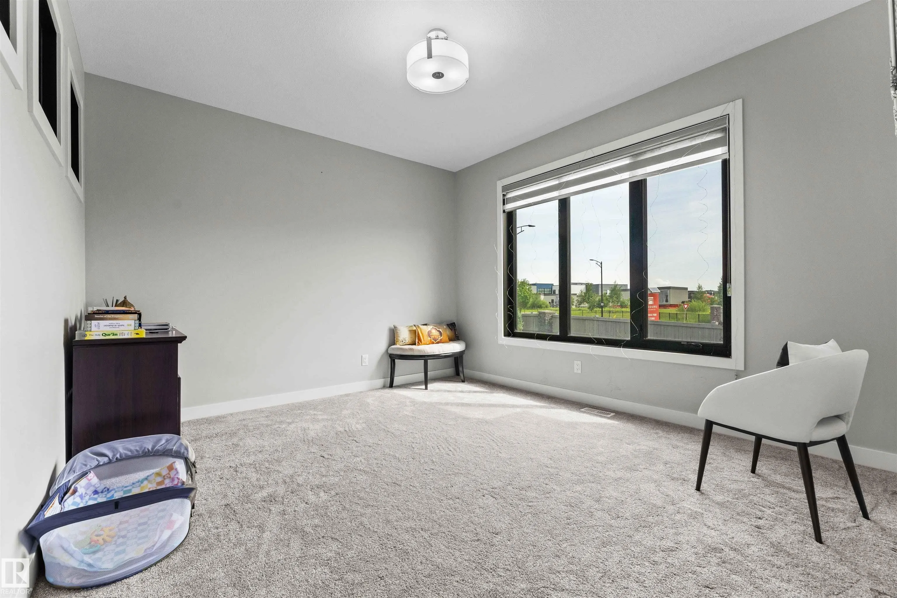6813 KNOX Loop