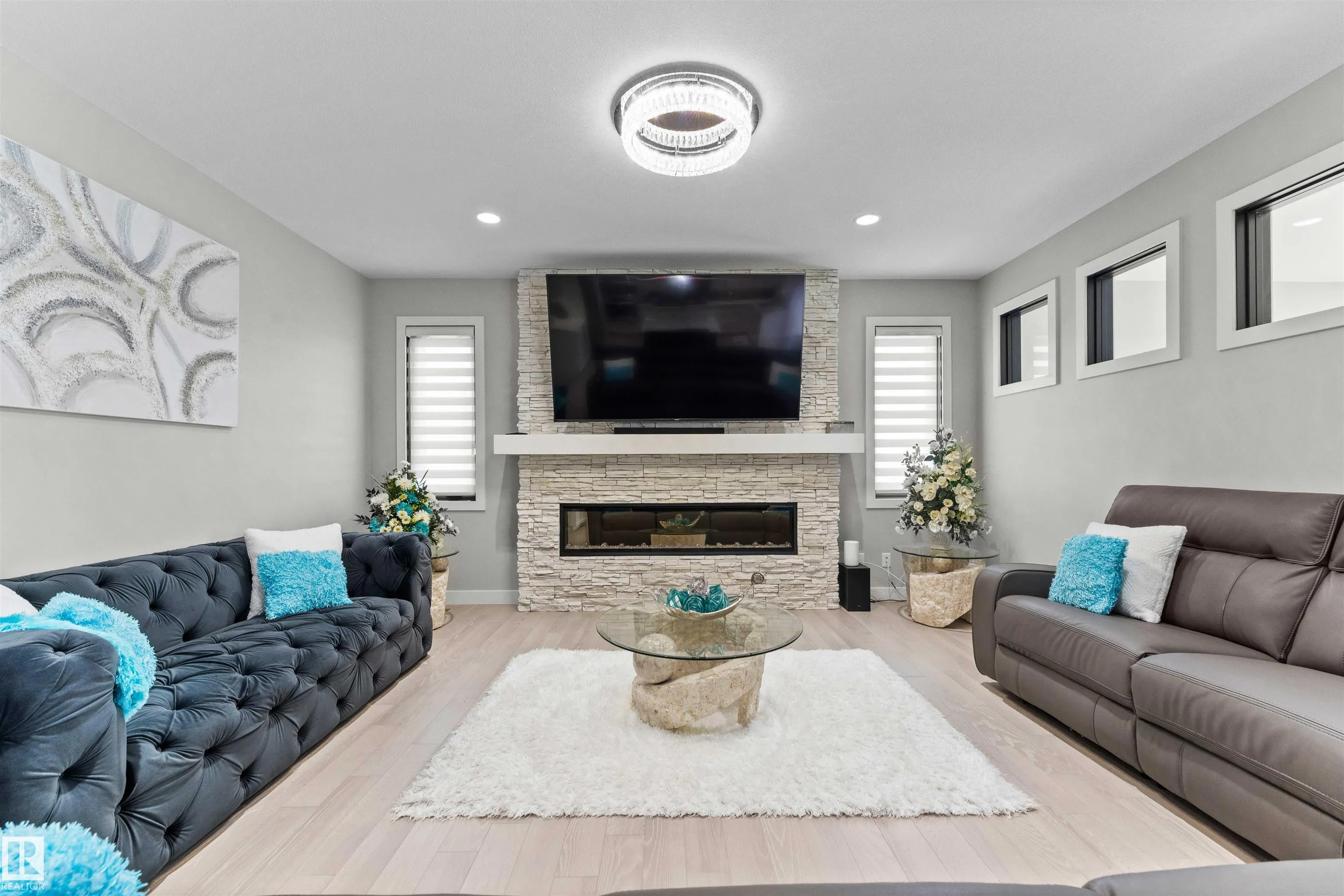 6813 KNOX Loop