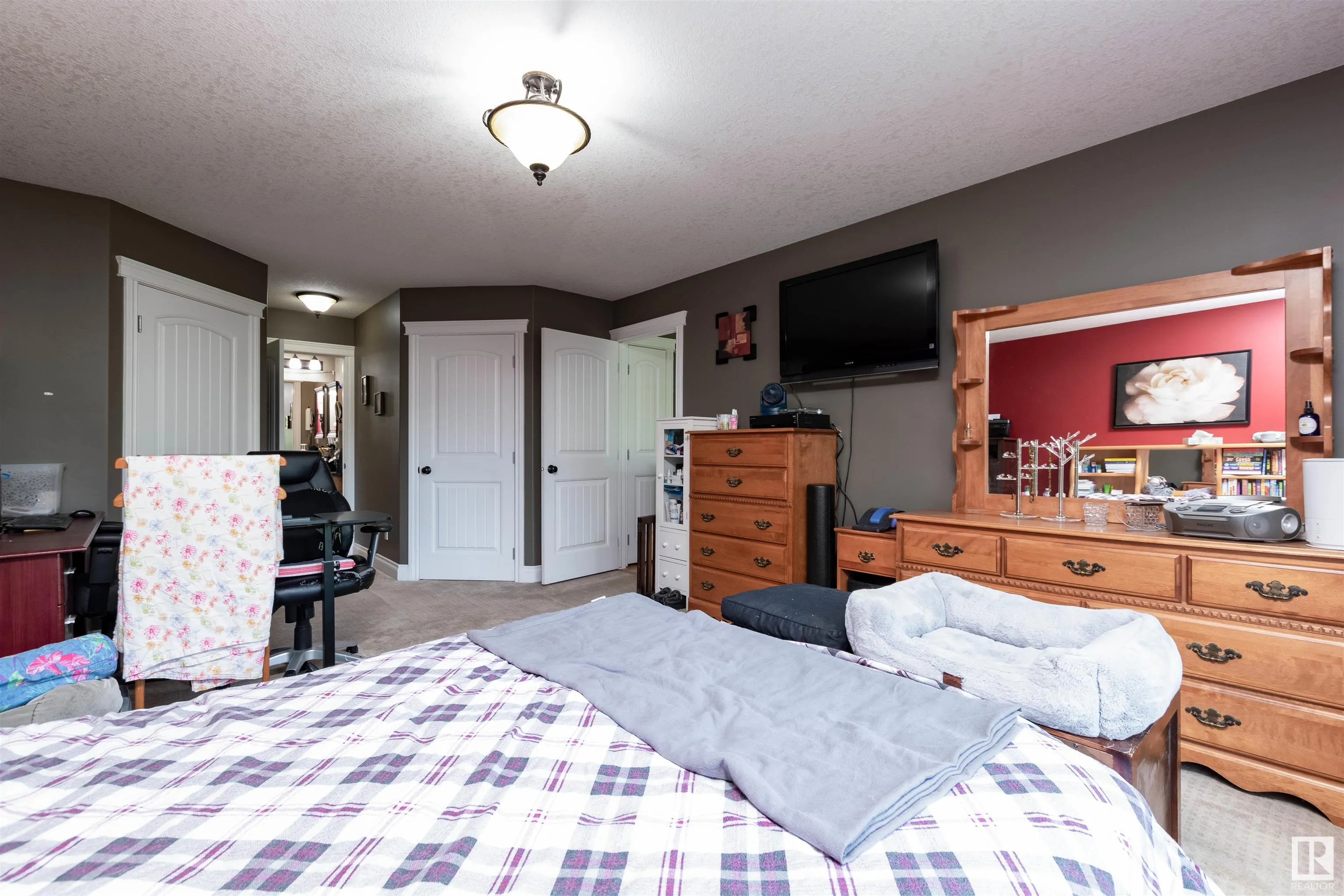 22106 SOUTH COOKING LAKE Road