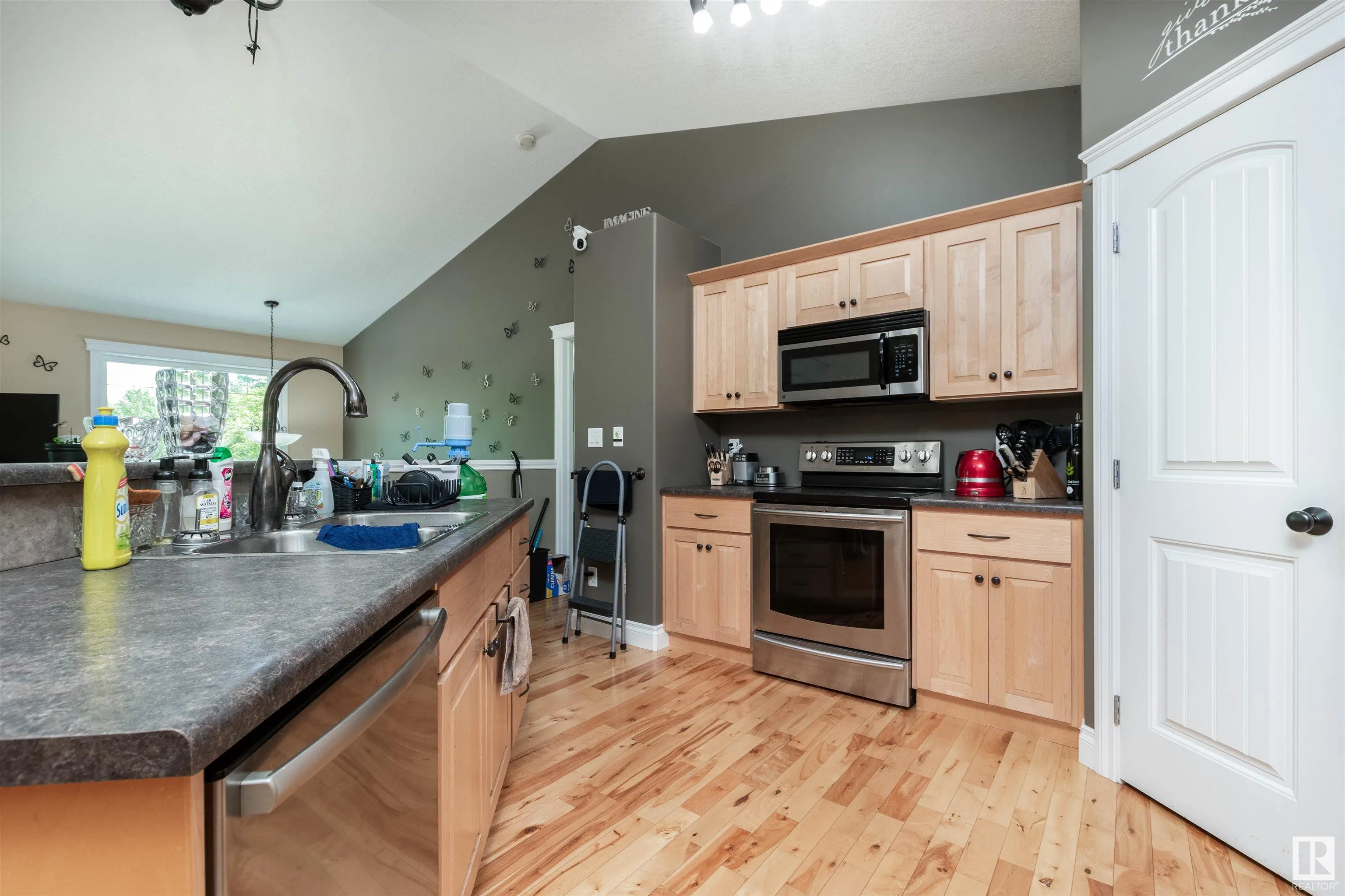 22106 SOUTH COOKING LAKE Road