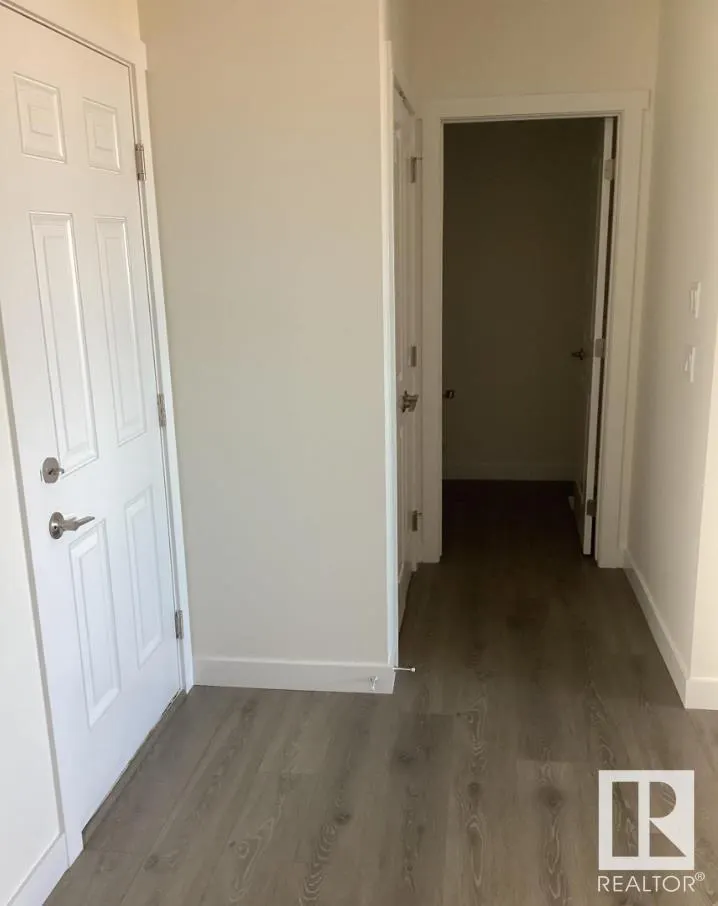 122 KINGSBURY Circle