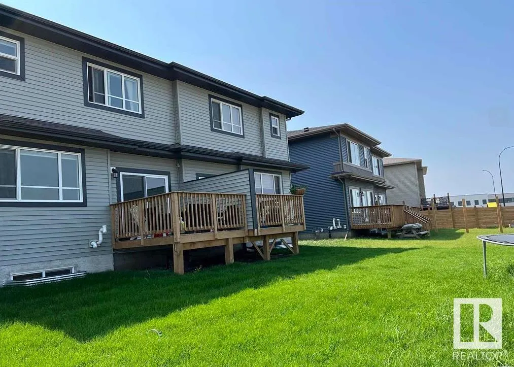 122 KINGSBURY Circle