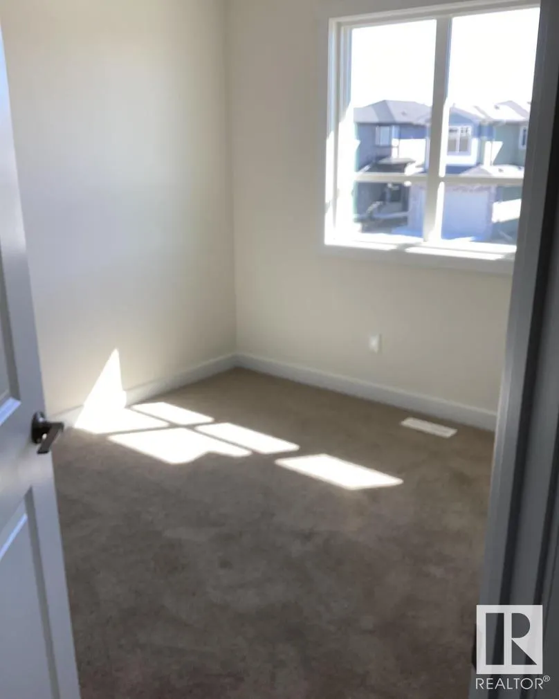 122 KINGSBURY Circle