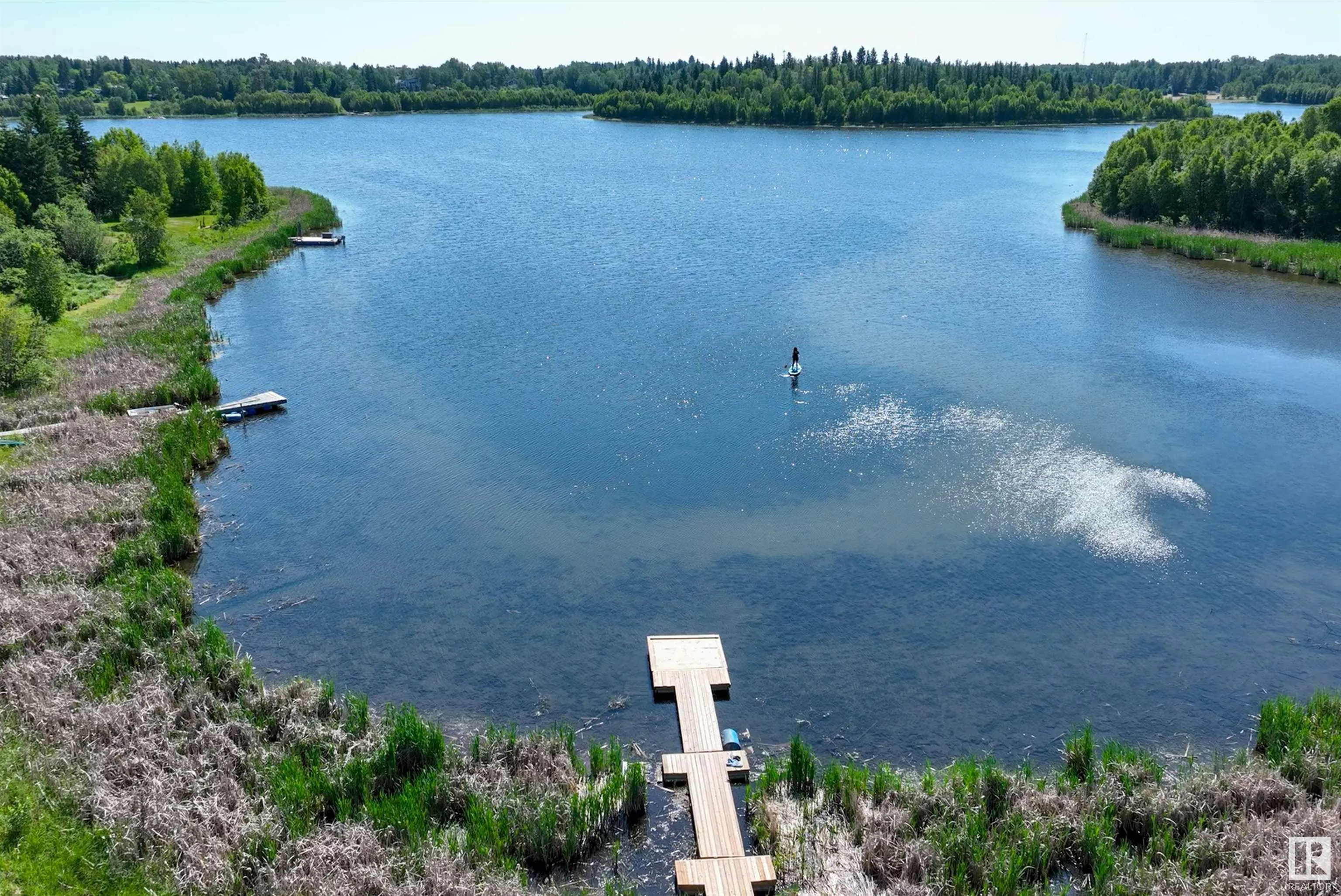 719 LAKESIDE Drive