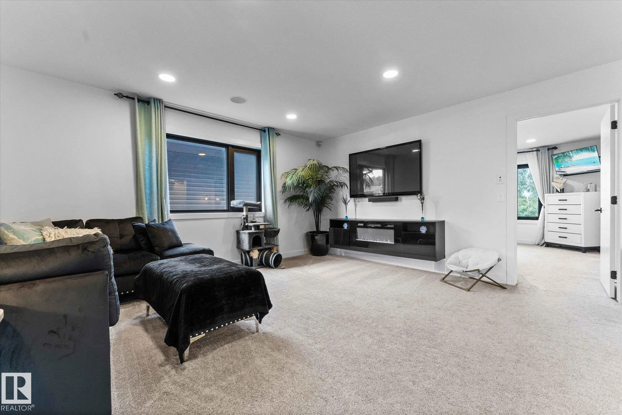 9 Brunswyck Crescent