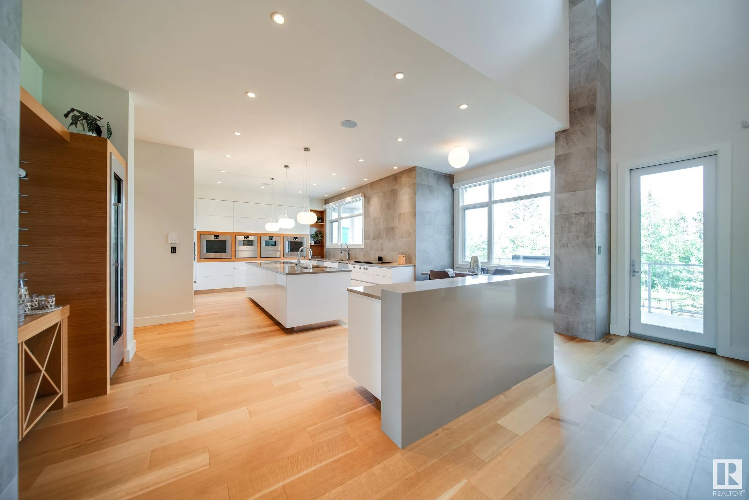 705 HOWATT Drive