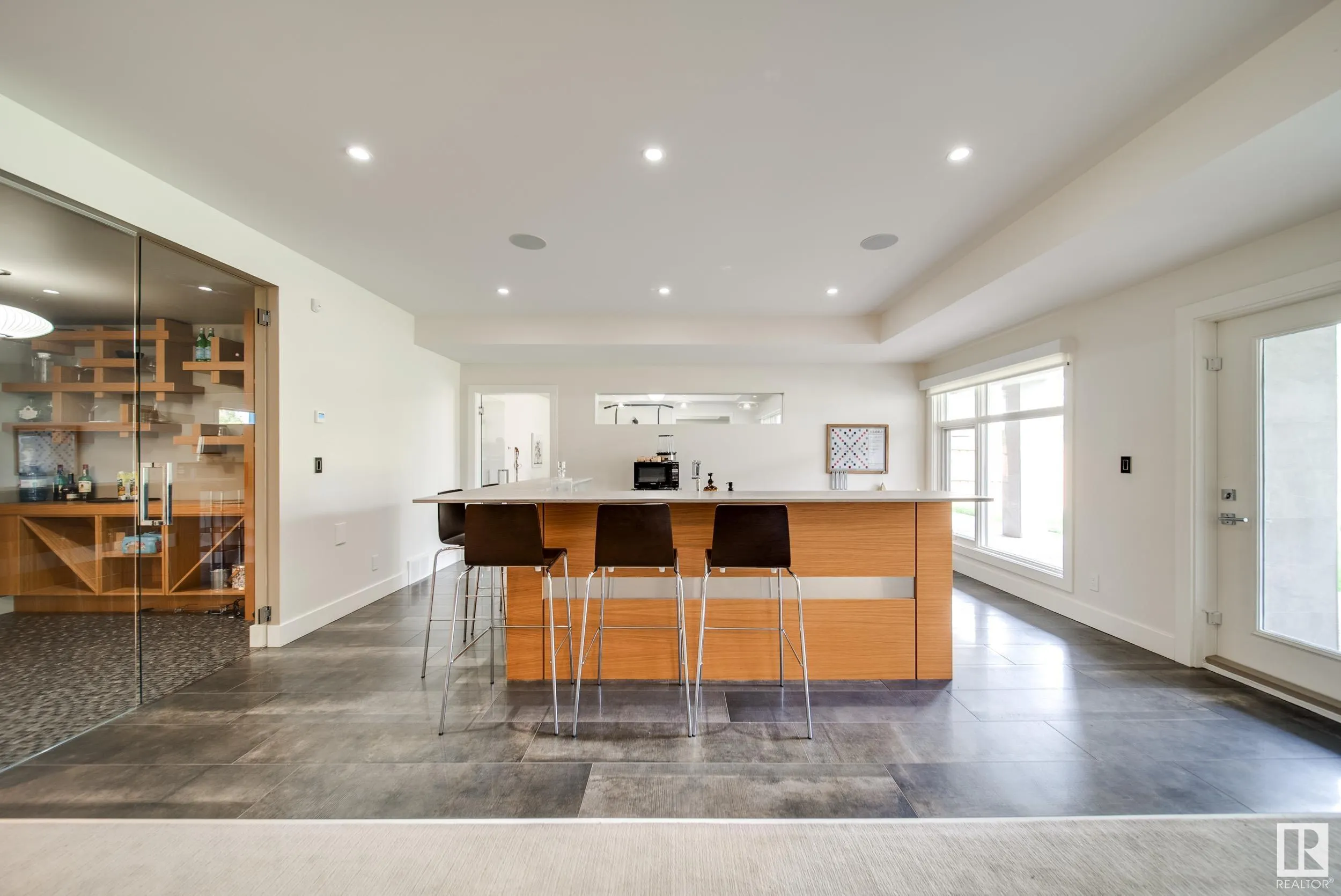 705 HOWATT Drive
