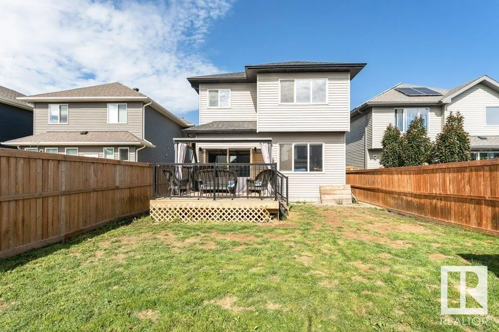 14 COPPERHAVEN Drive