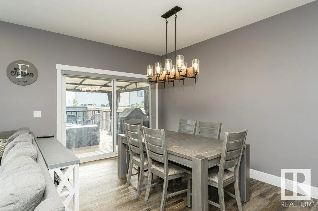 14 COPPERHAVEN Drive