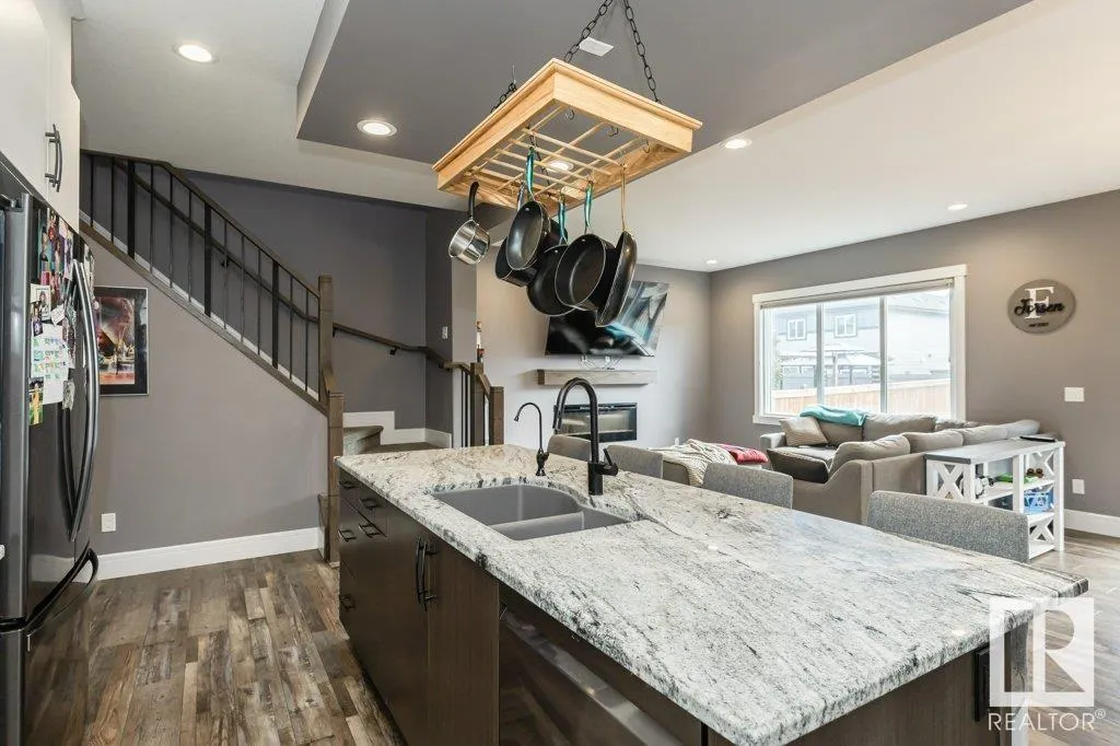 14 COPPERHAVEN Drive