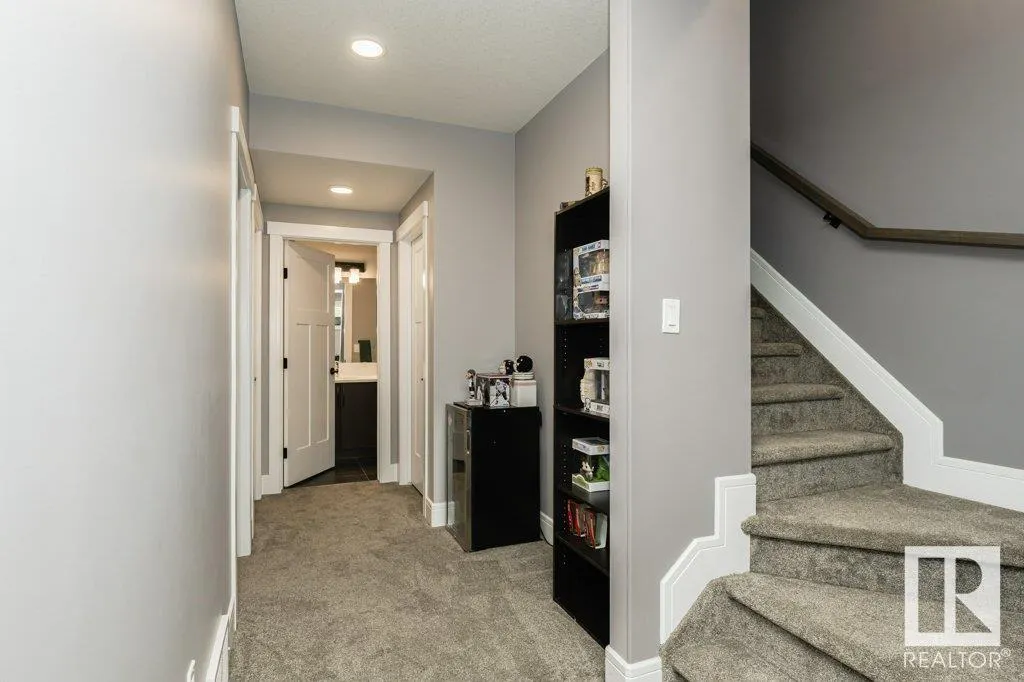 14 COPPERHAVEN Drive