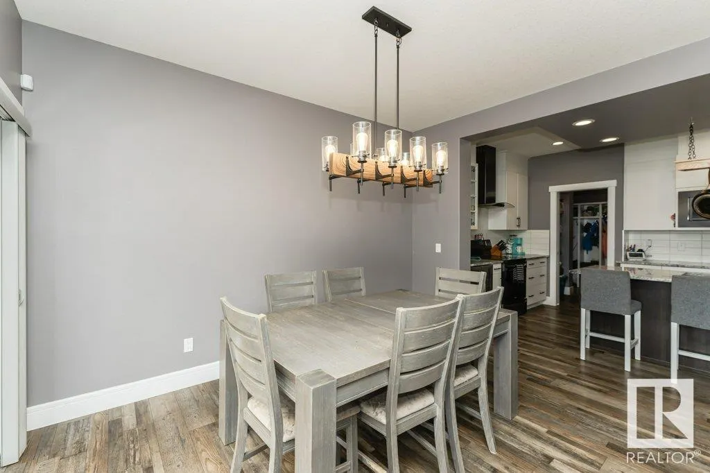 14 COPPERHAVEN Drive