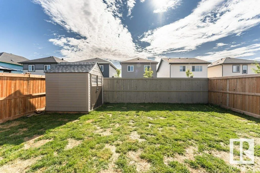 14 COPPERHAVEN Drive