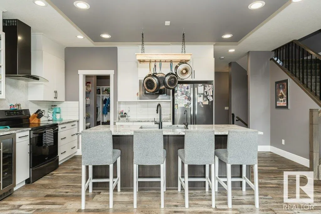 14 COPPERHAVEN Drive