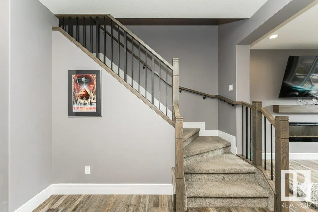 14 COPPERHAVEN Drive
