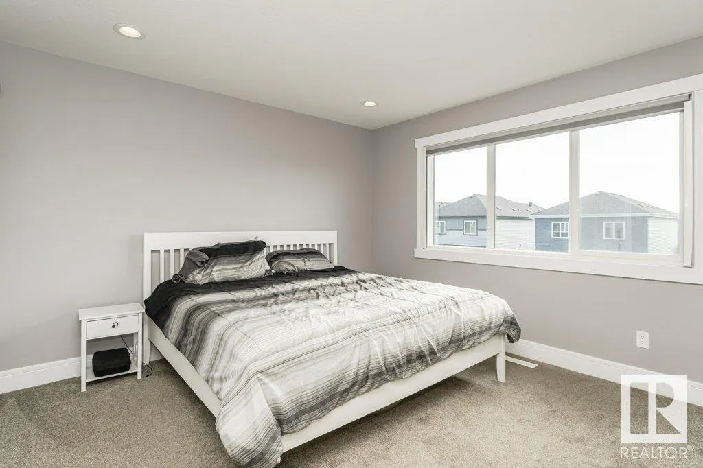 14 COPPERHAVEN Drive