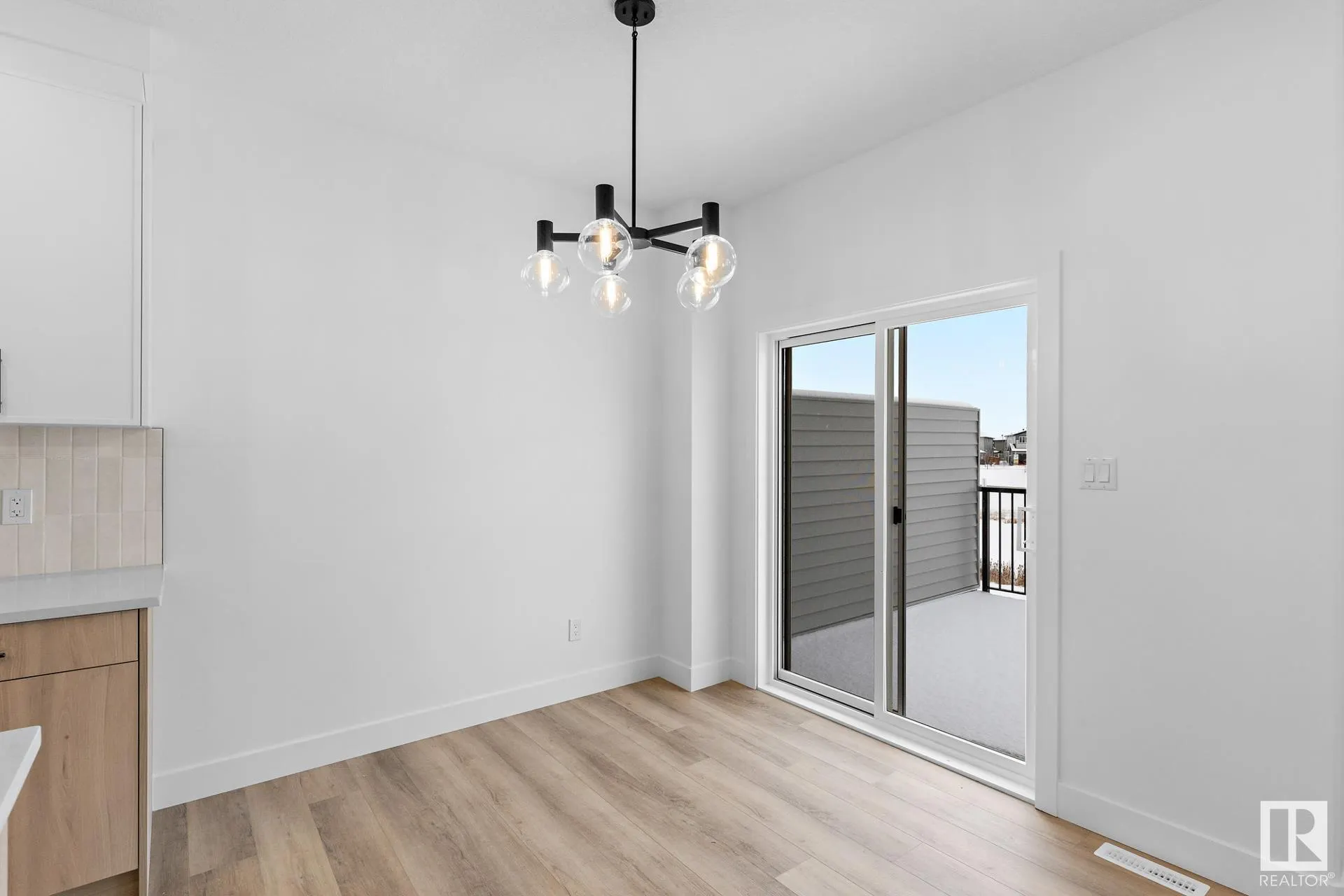 123 Hilton Cove