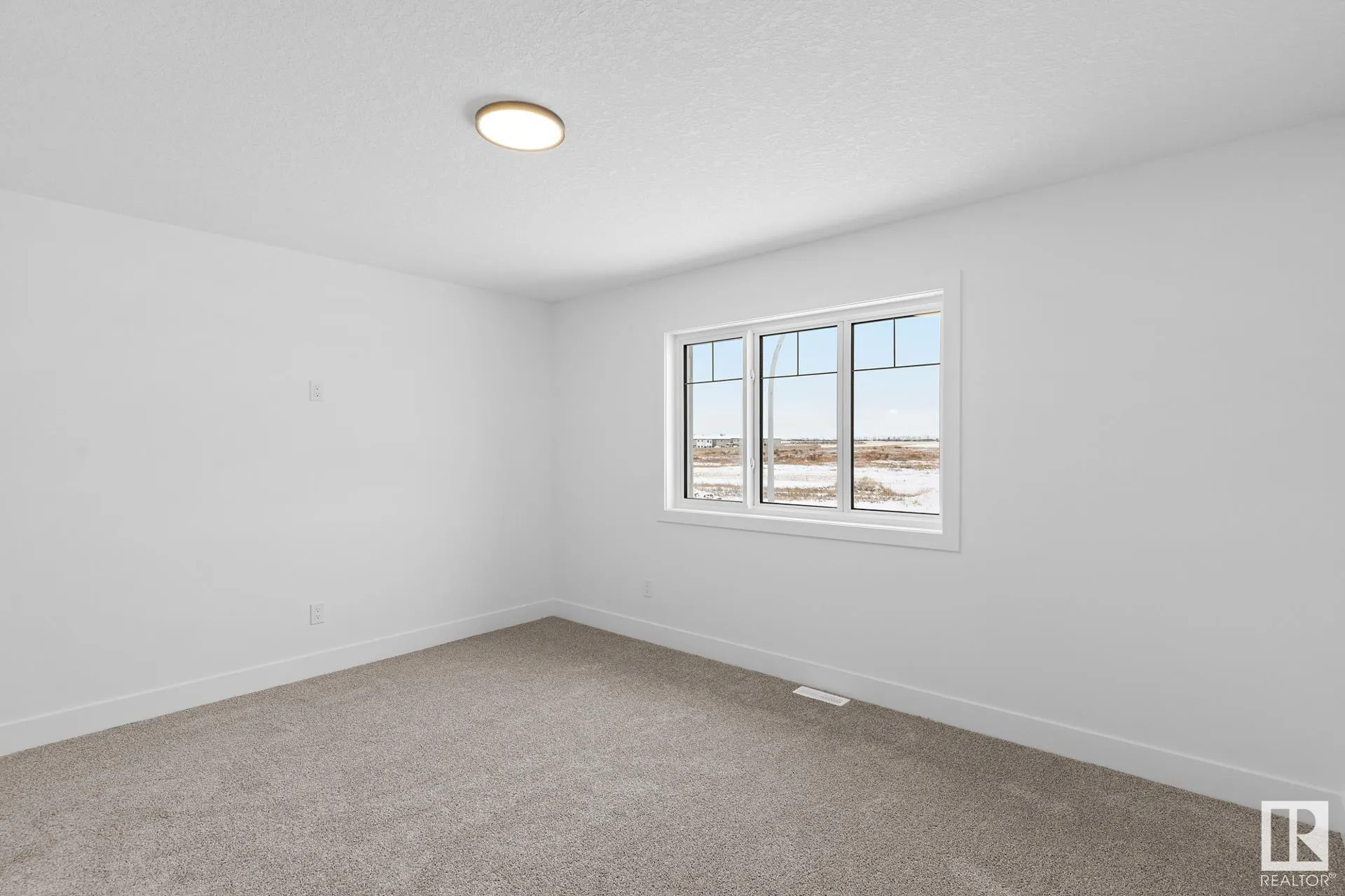 123 Hilton Cove
