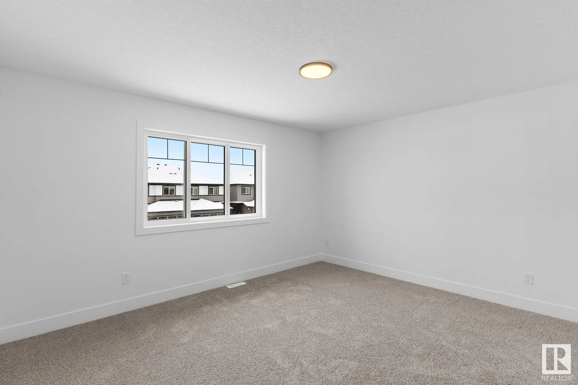 123 Hilton Cove