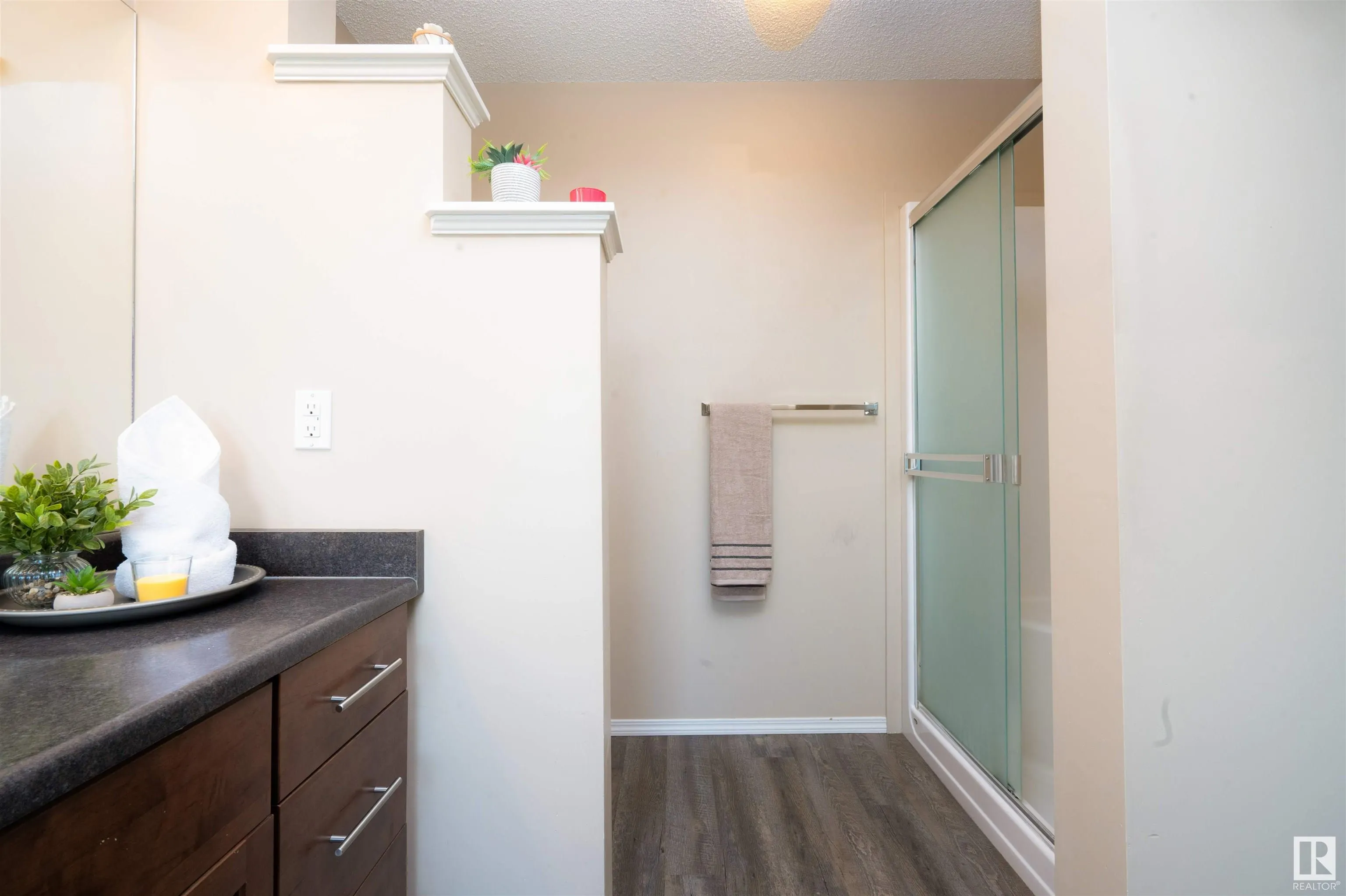 14 santana cres