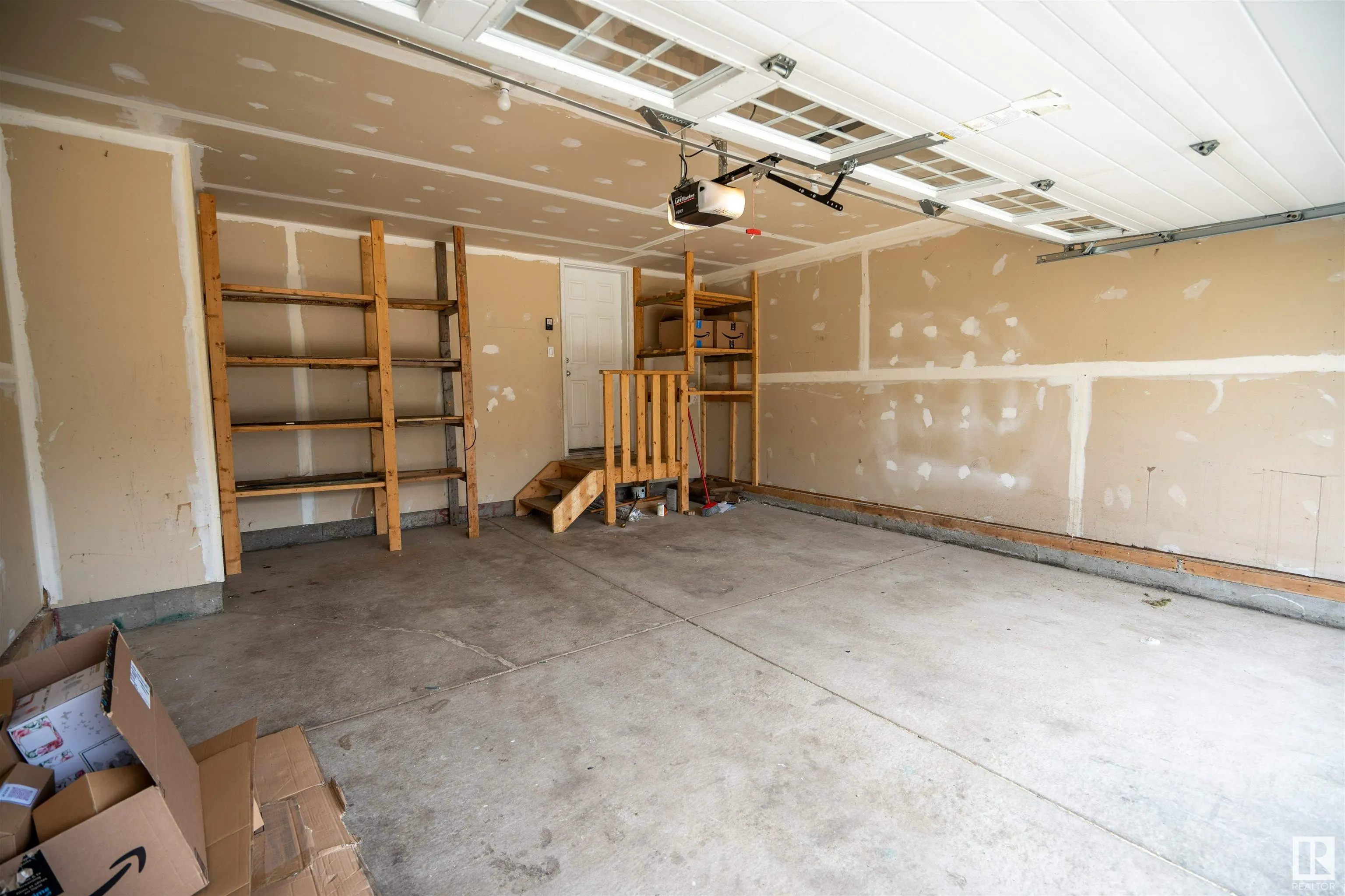 14 santana cres