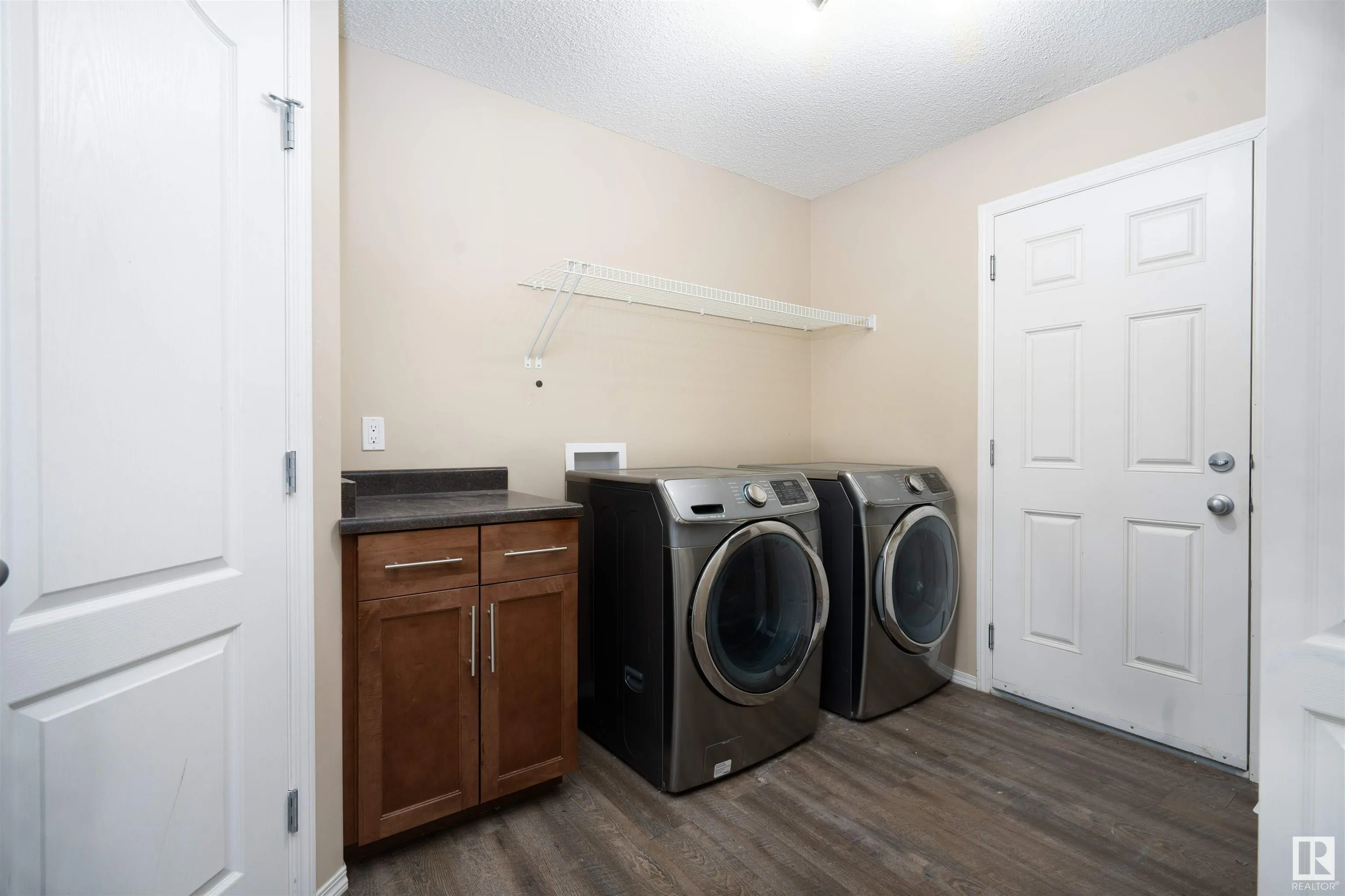 14 santana cres