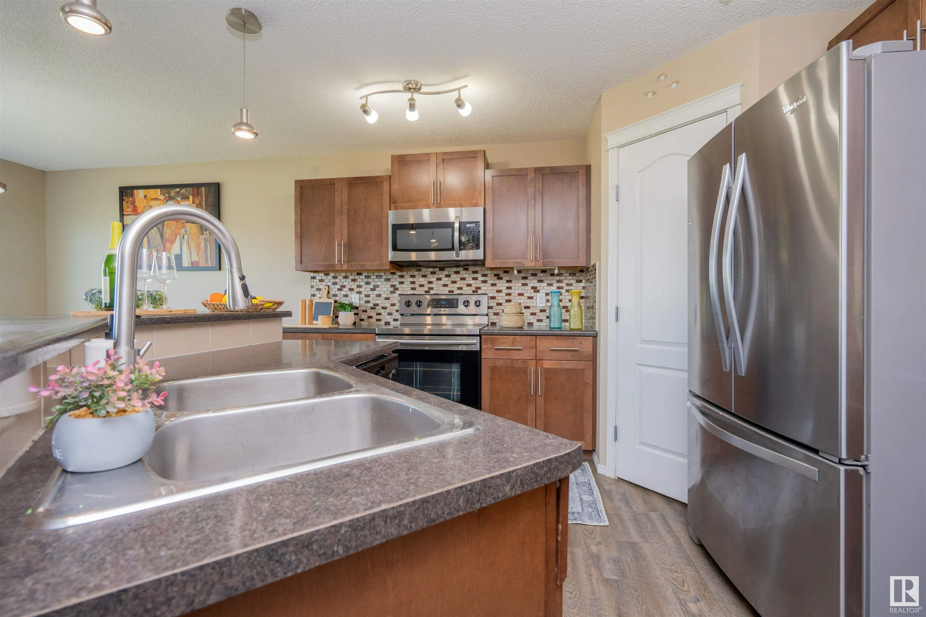 14 santana cres