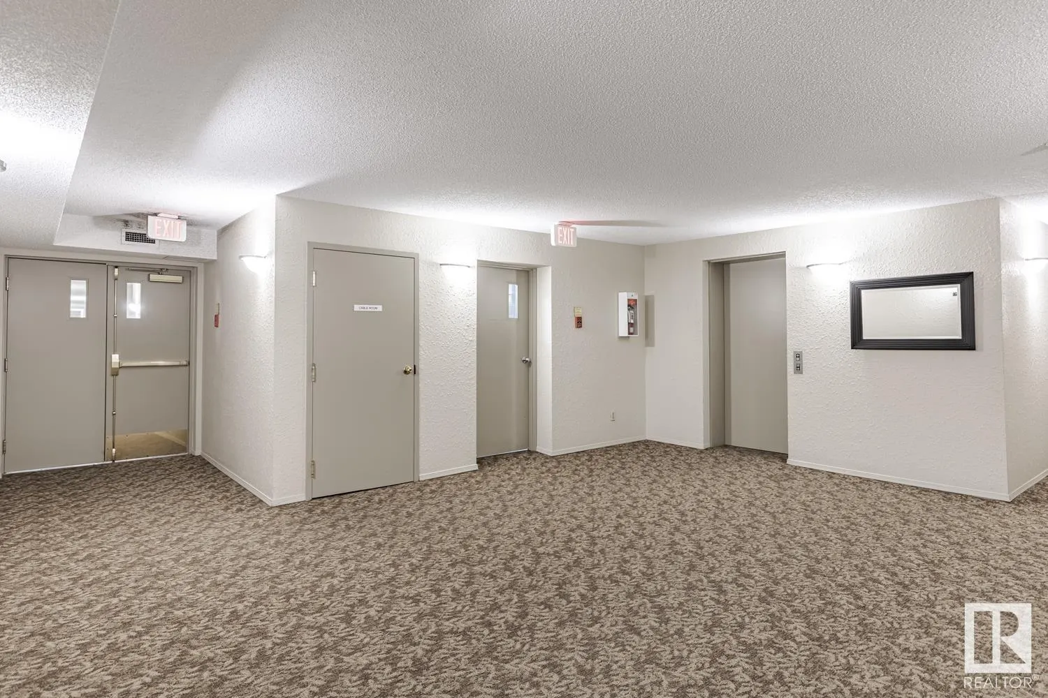 3 Perron Street