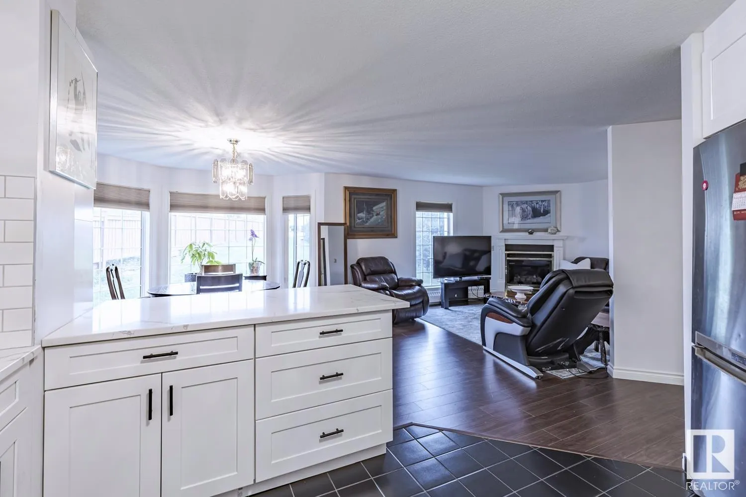 3 Perron Street