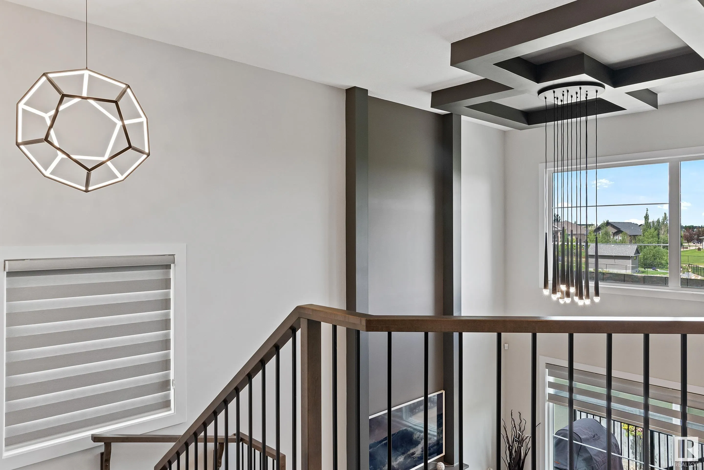 570 MEADOWVIEW Drive