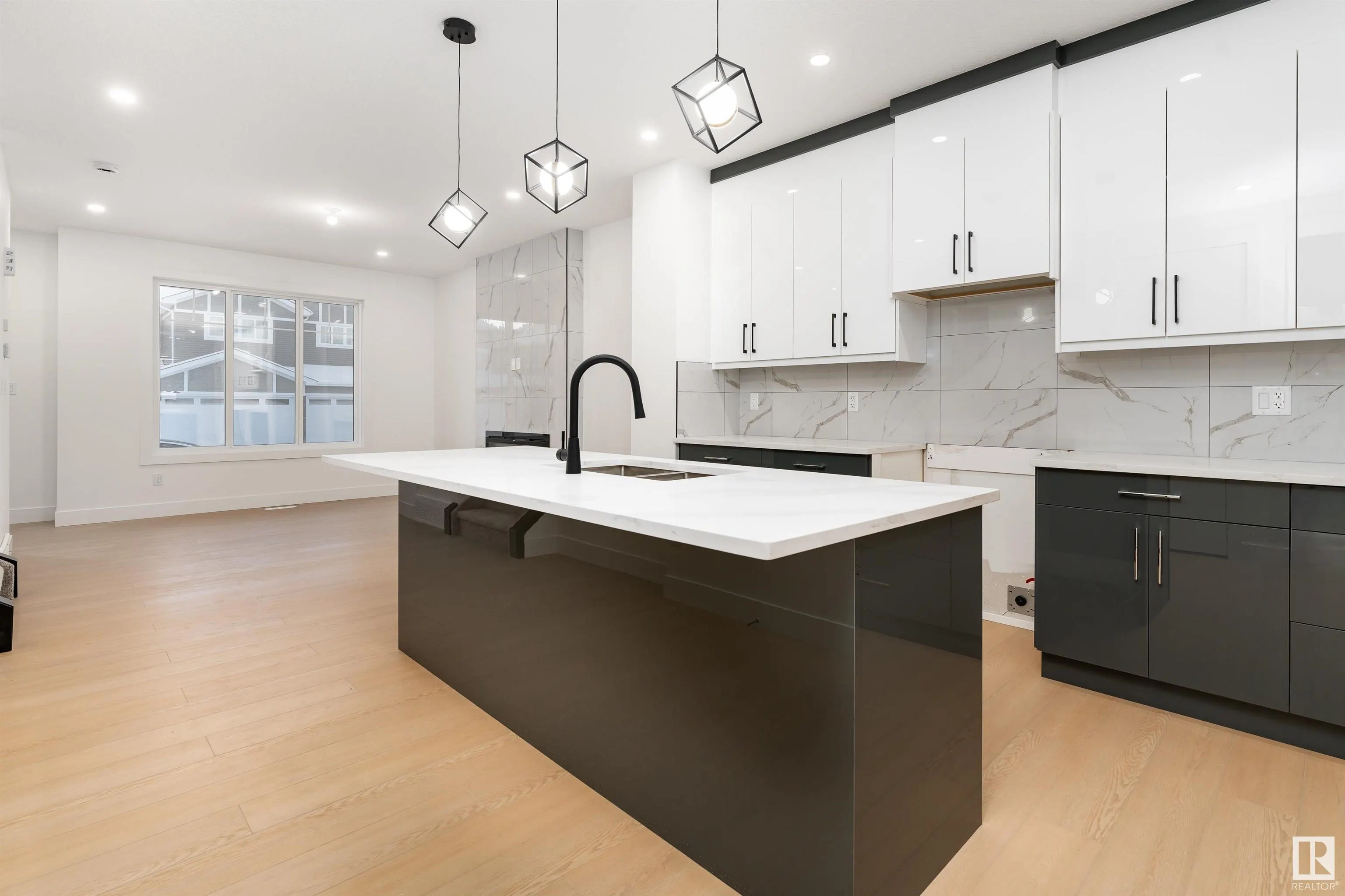 3103 Magpie Way