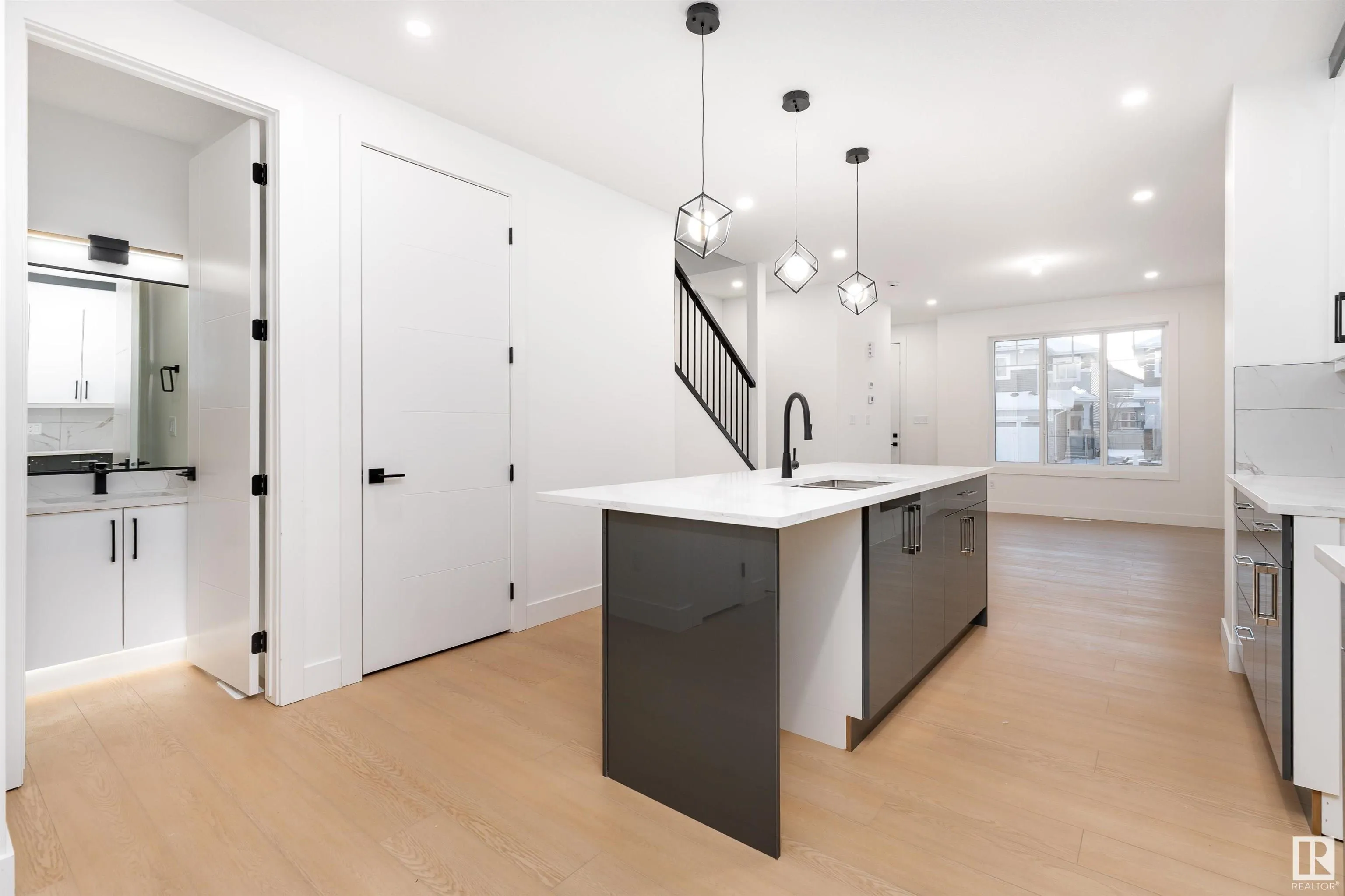3105 Magpie Way