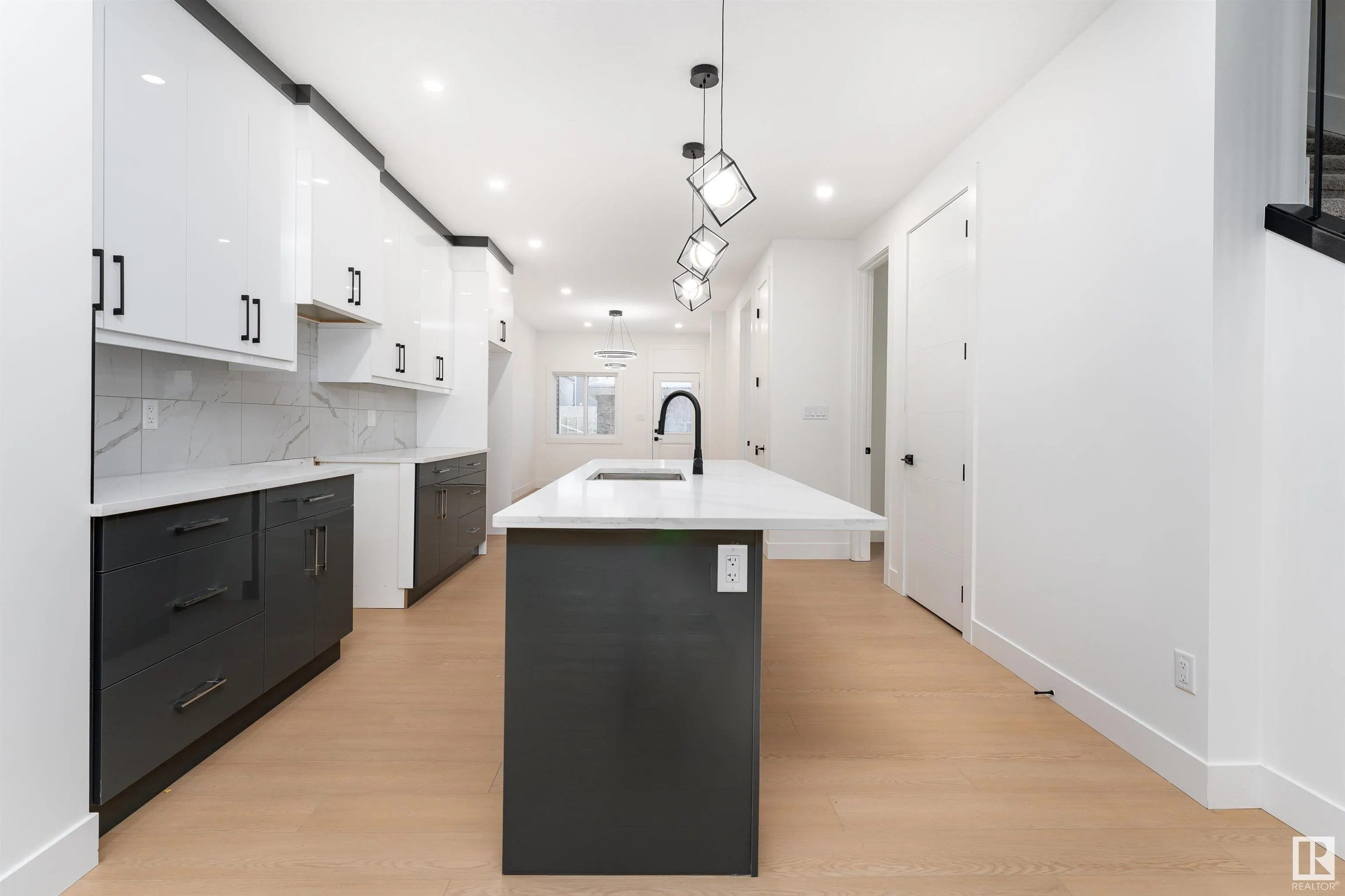 3105 Magpie Way