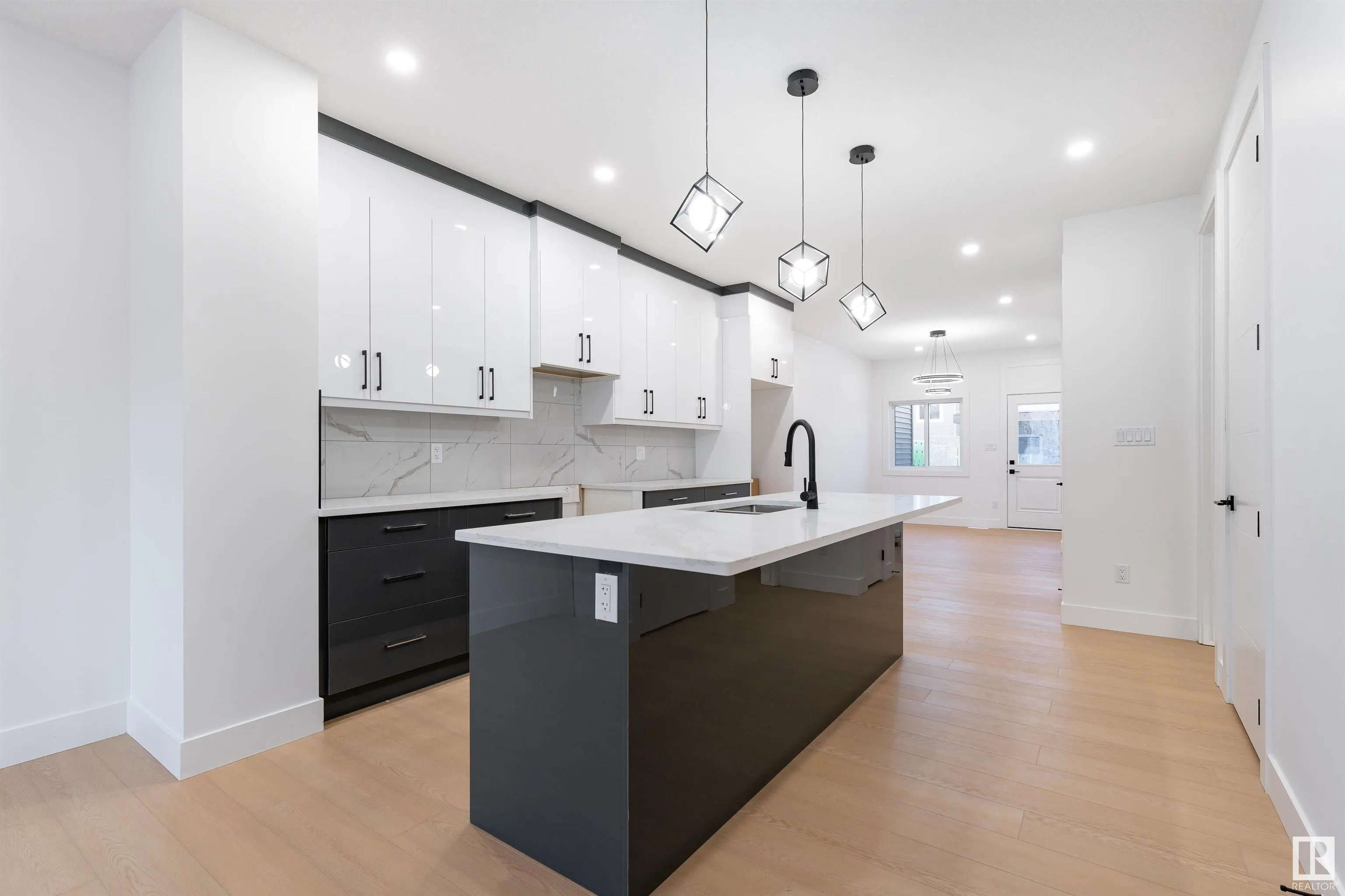 3105 Magpie Way