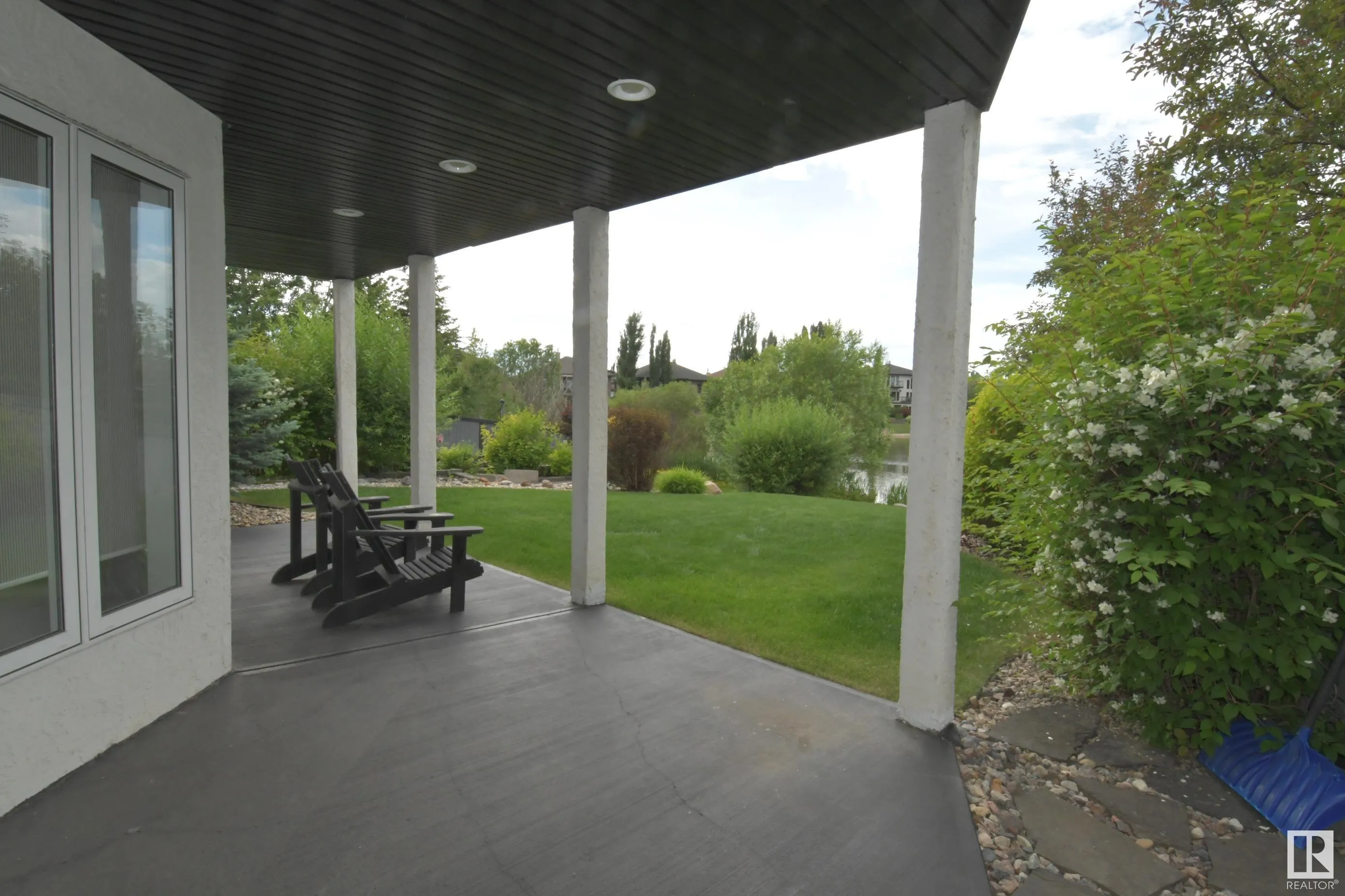 46 SHORES Drive